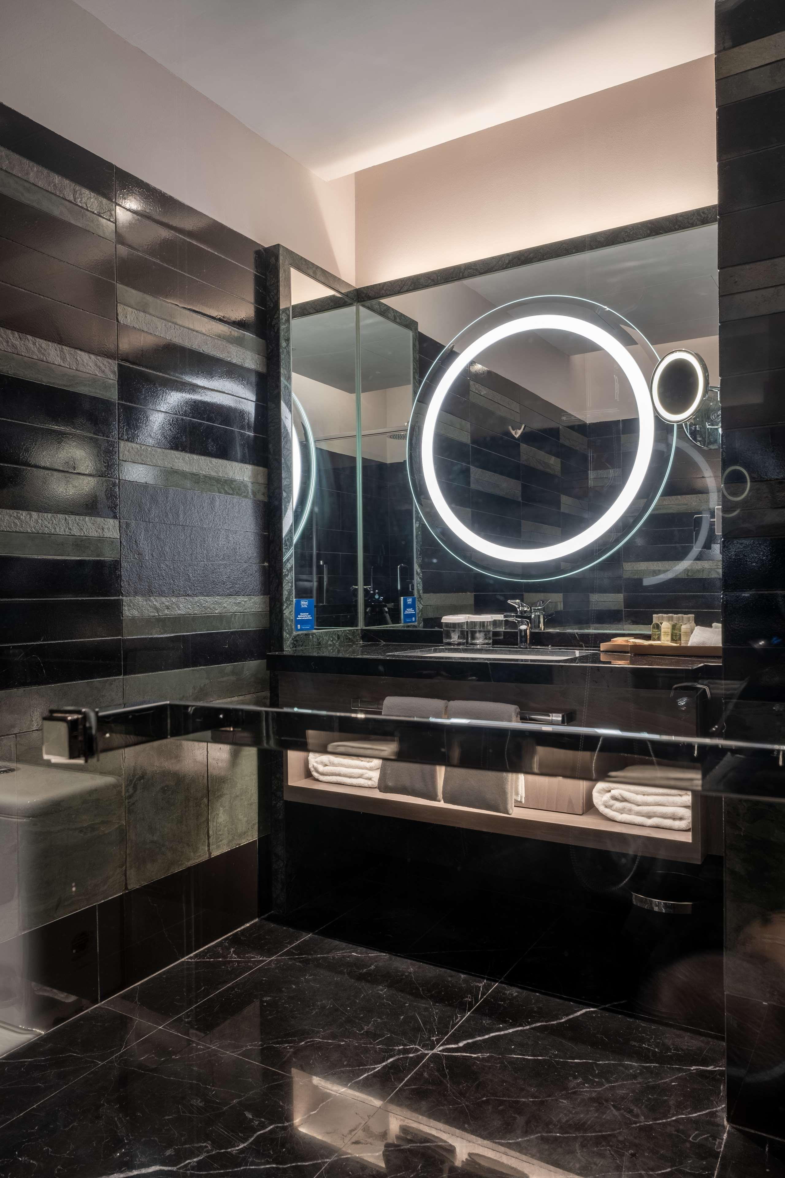 Double Executive King Bed