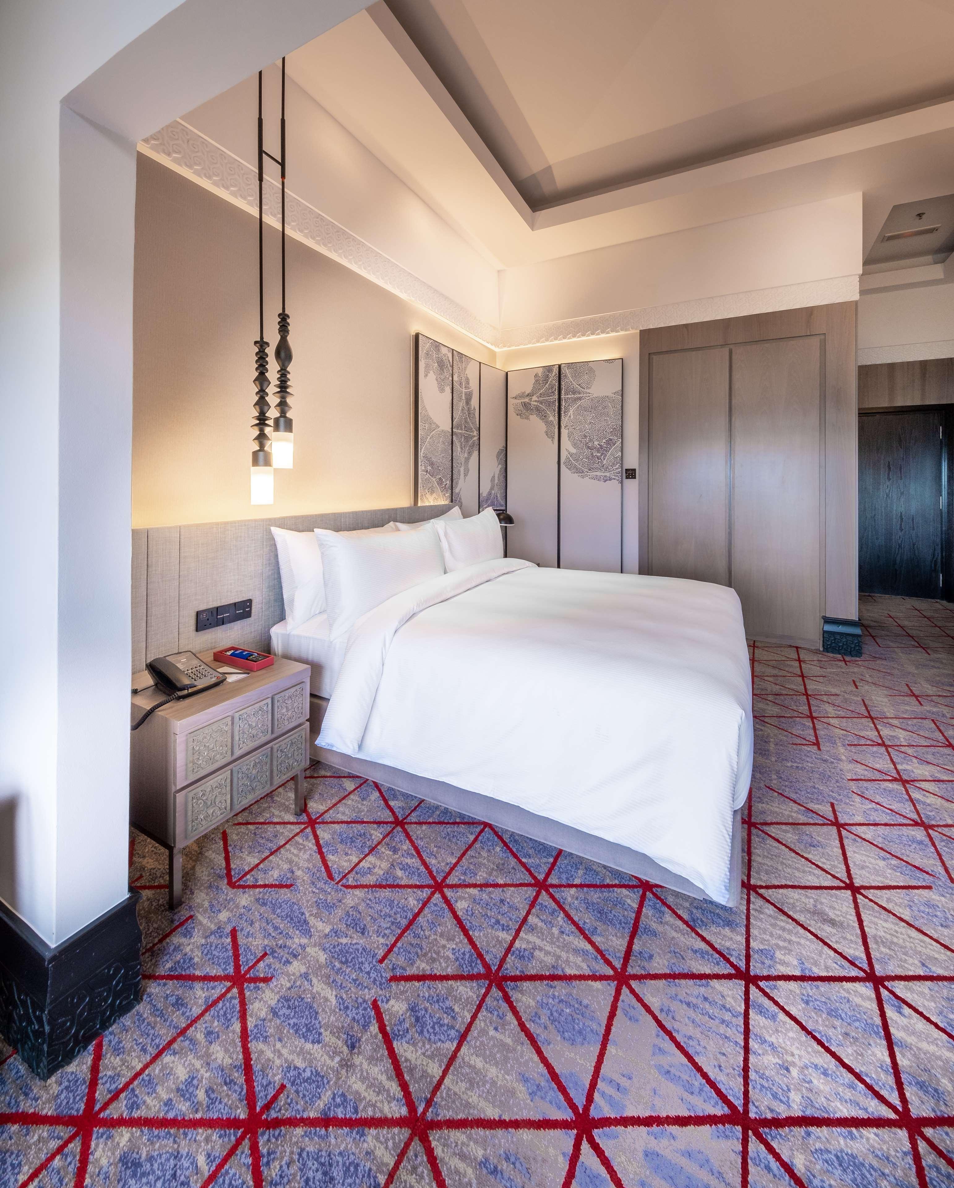 Double Executive King Bed