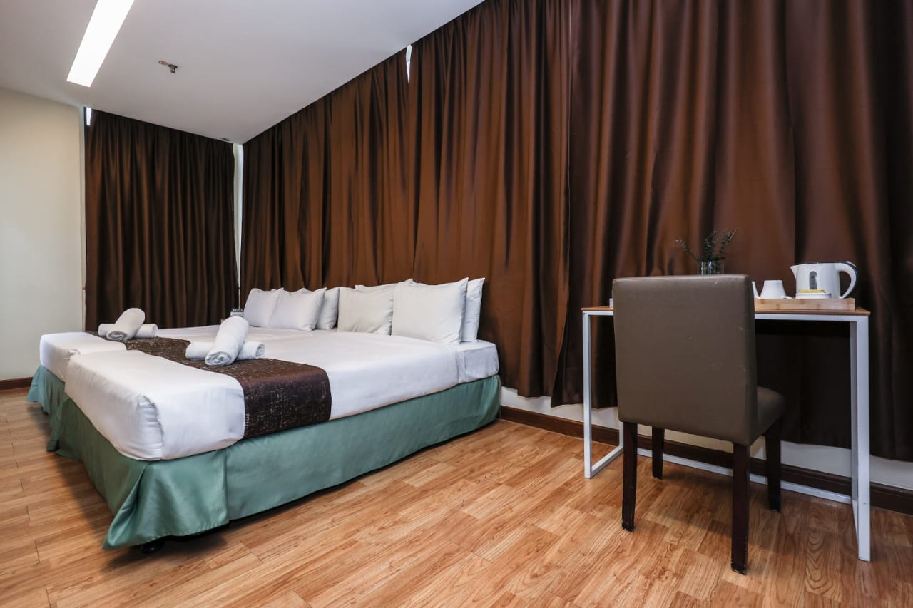 Double or Twin Standard