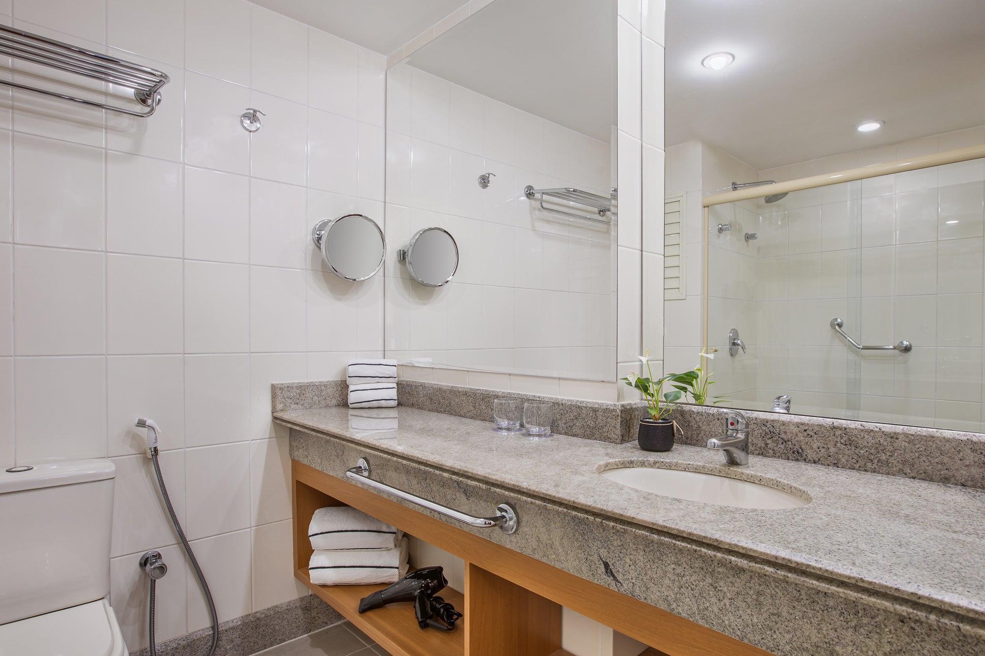 Double King Size Bed