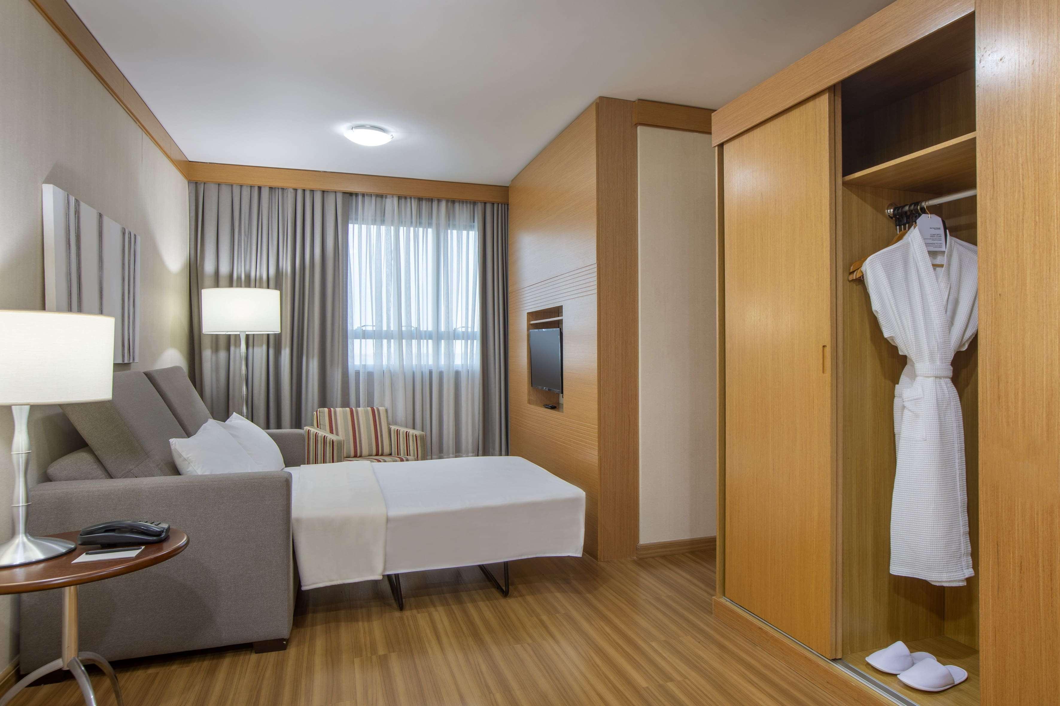 Double Superior Queen Bed