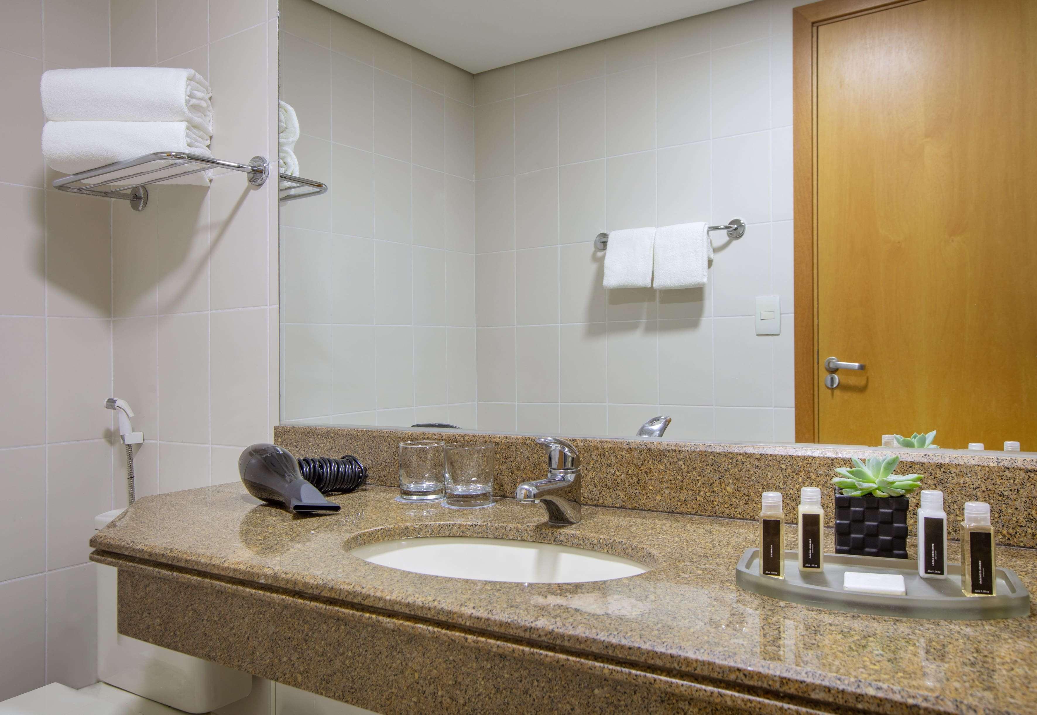 Double Premium Queen Bed