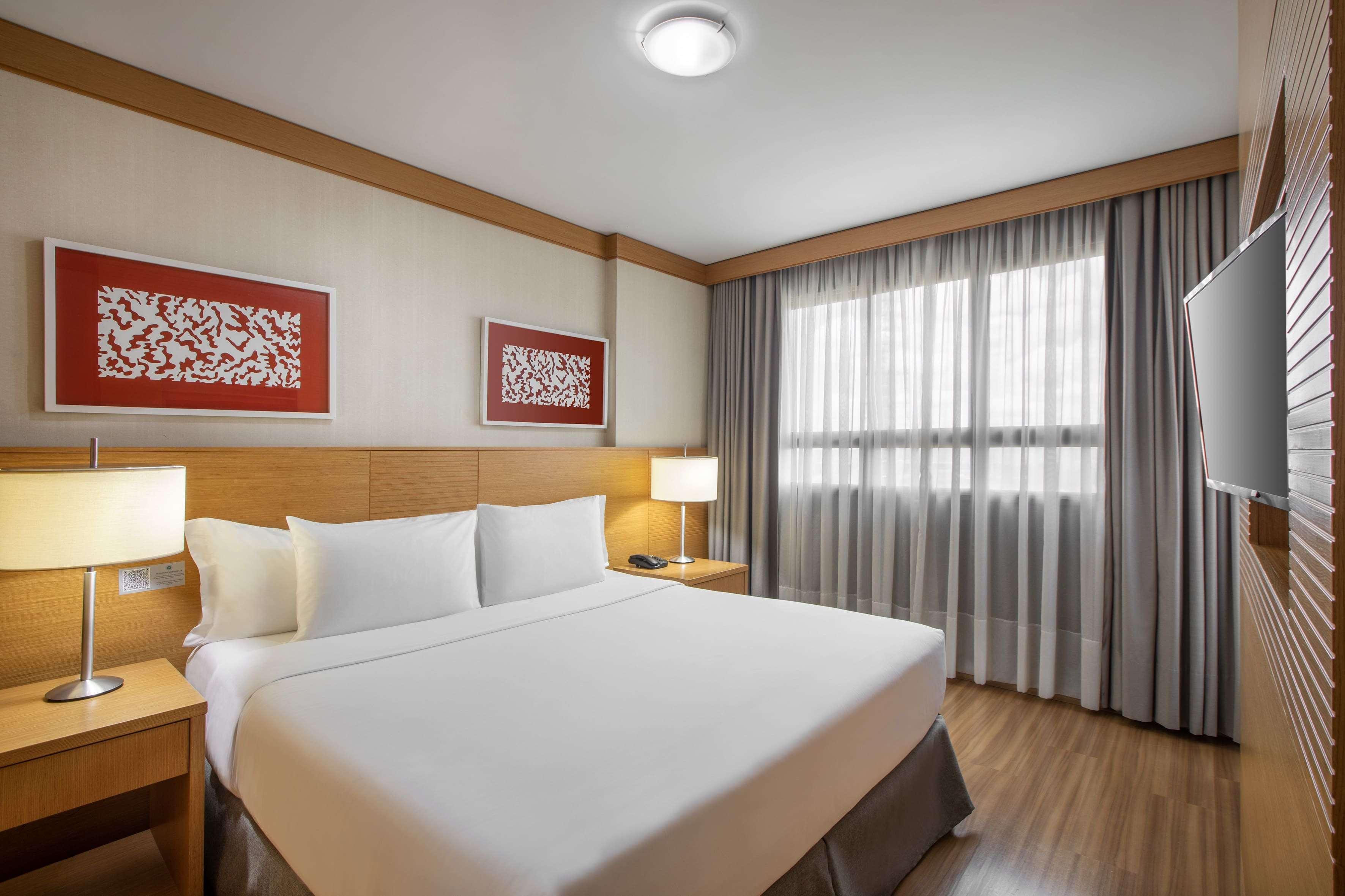 Double Premium Queen Bed