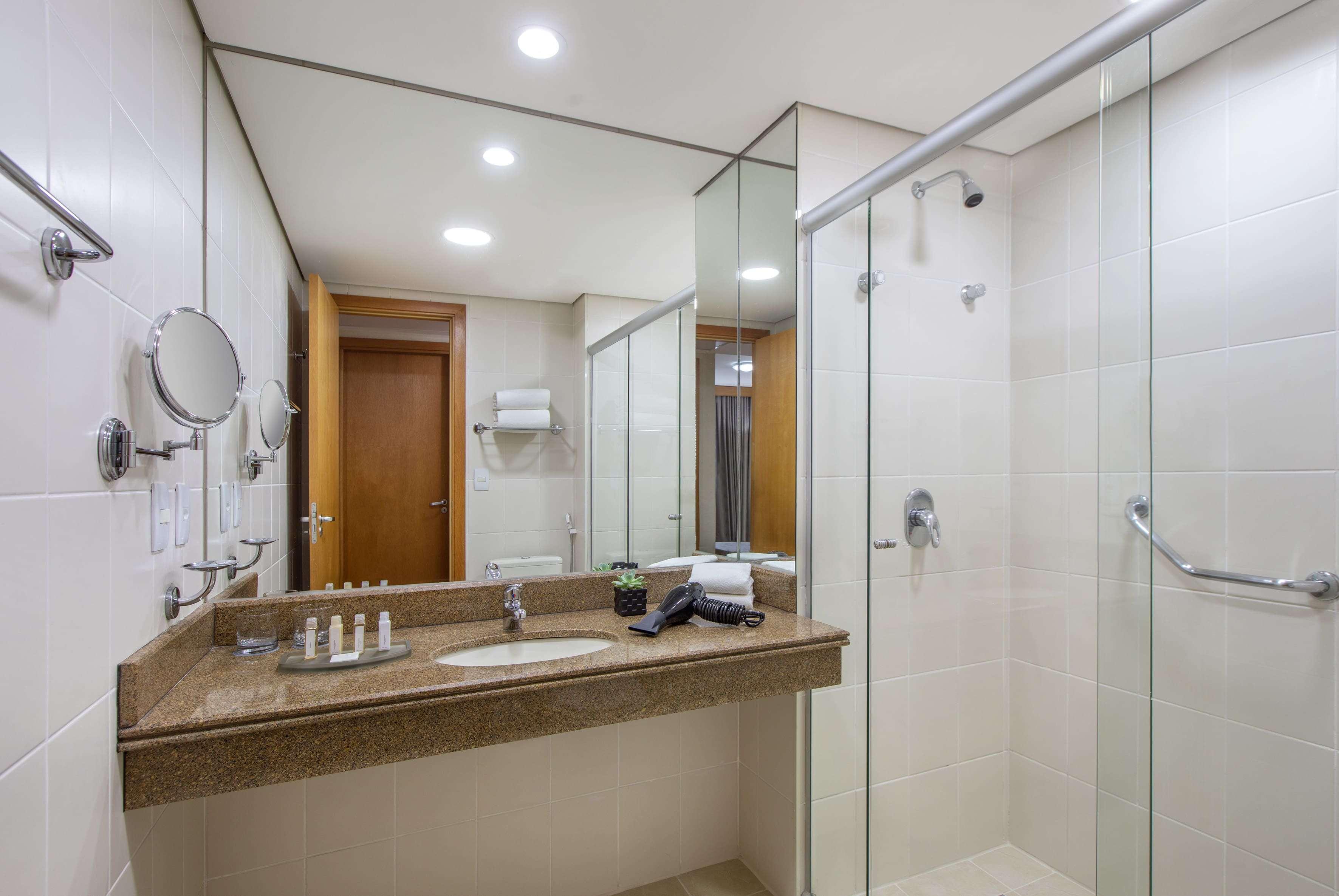 Double Queen Size Bed