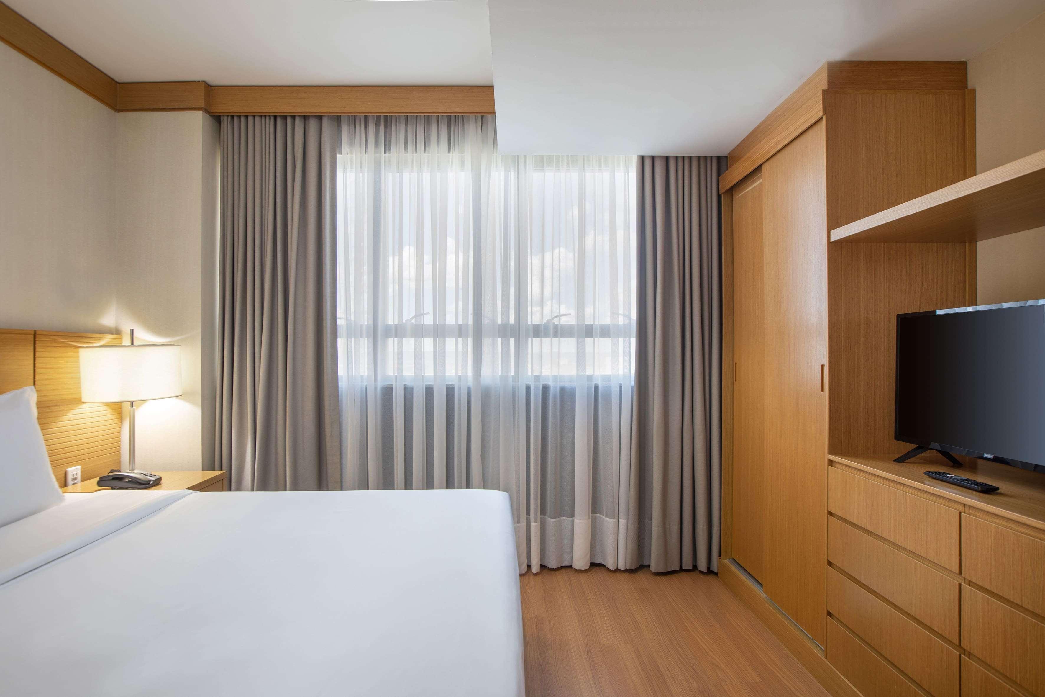 Double Queen Size Bed