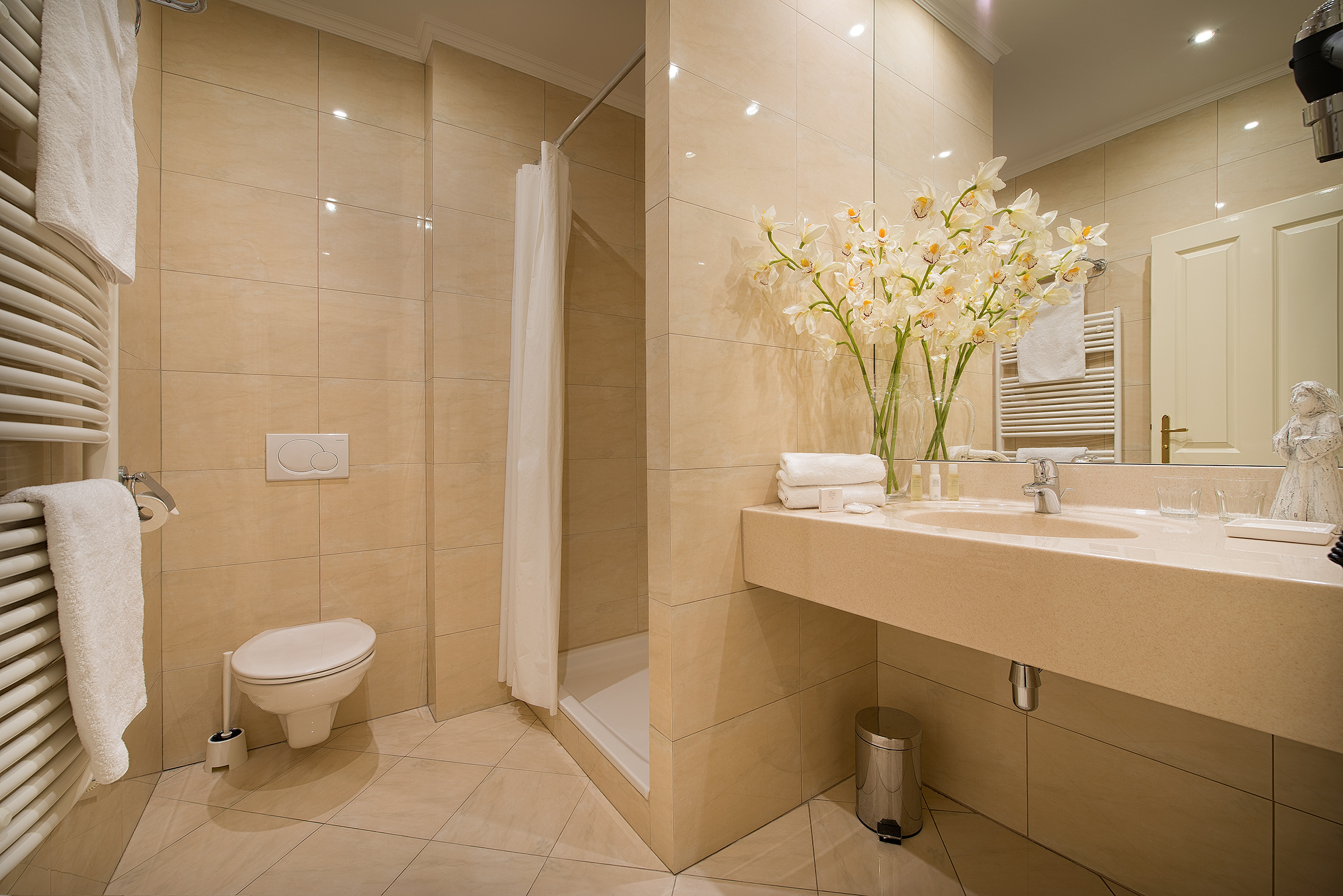 Double or Twin Standard