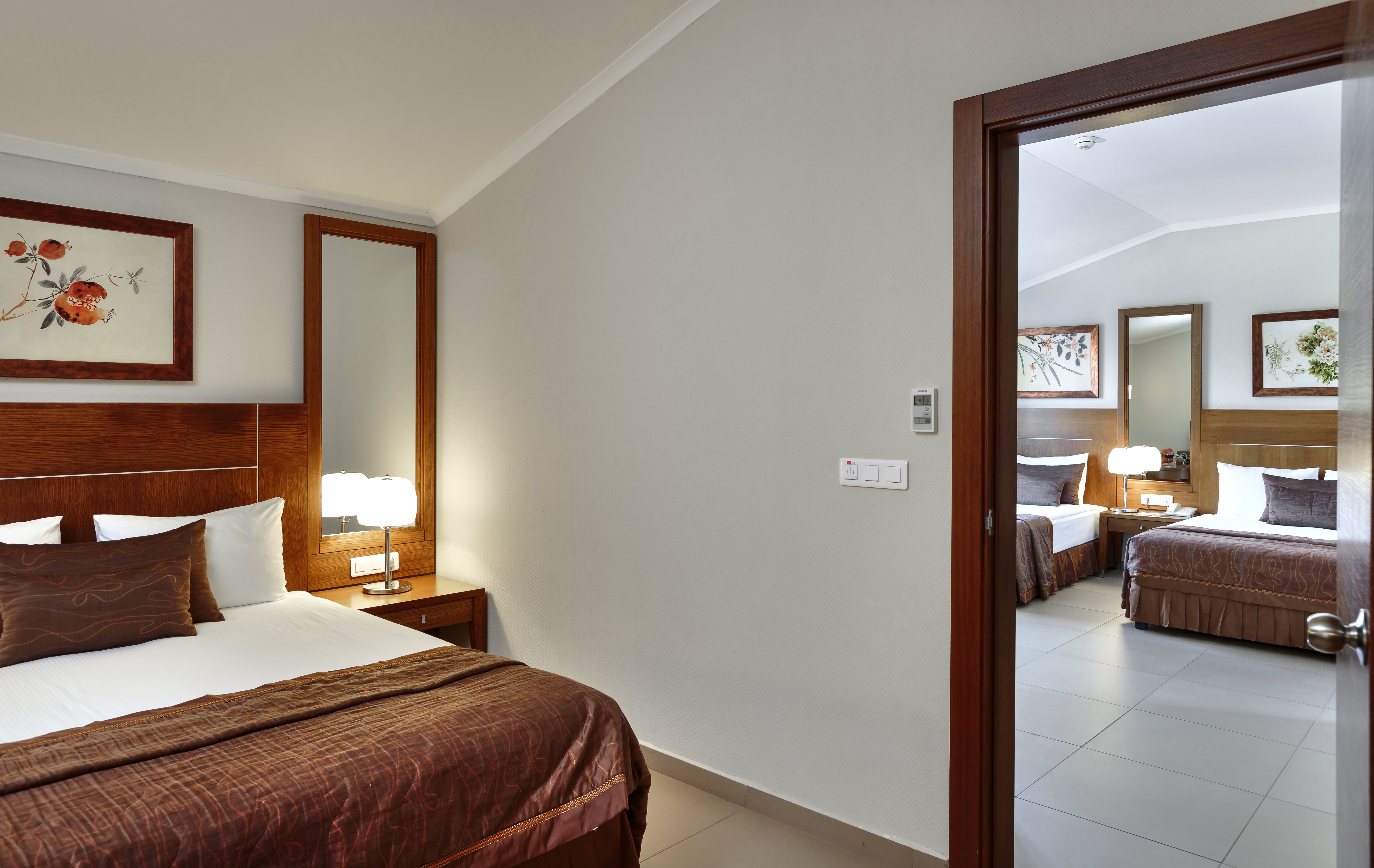 Family Room Connecting Room