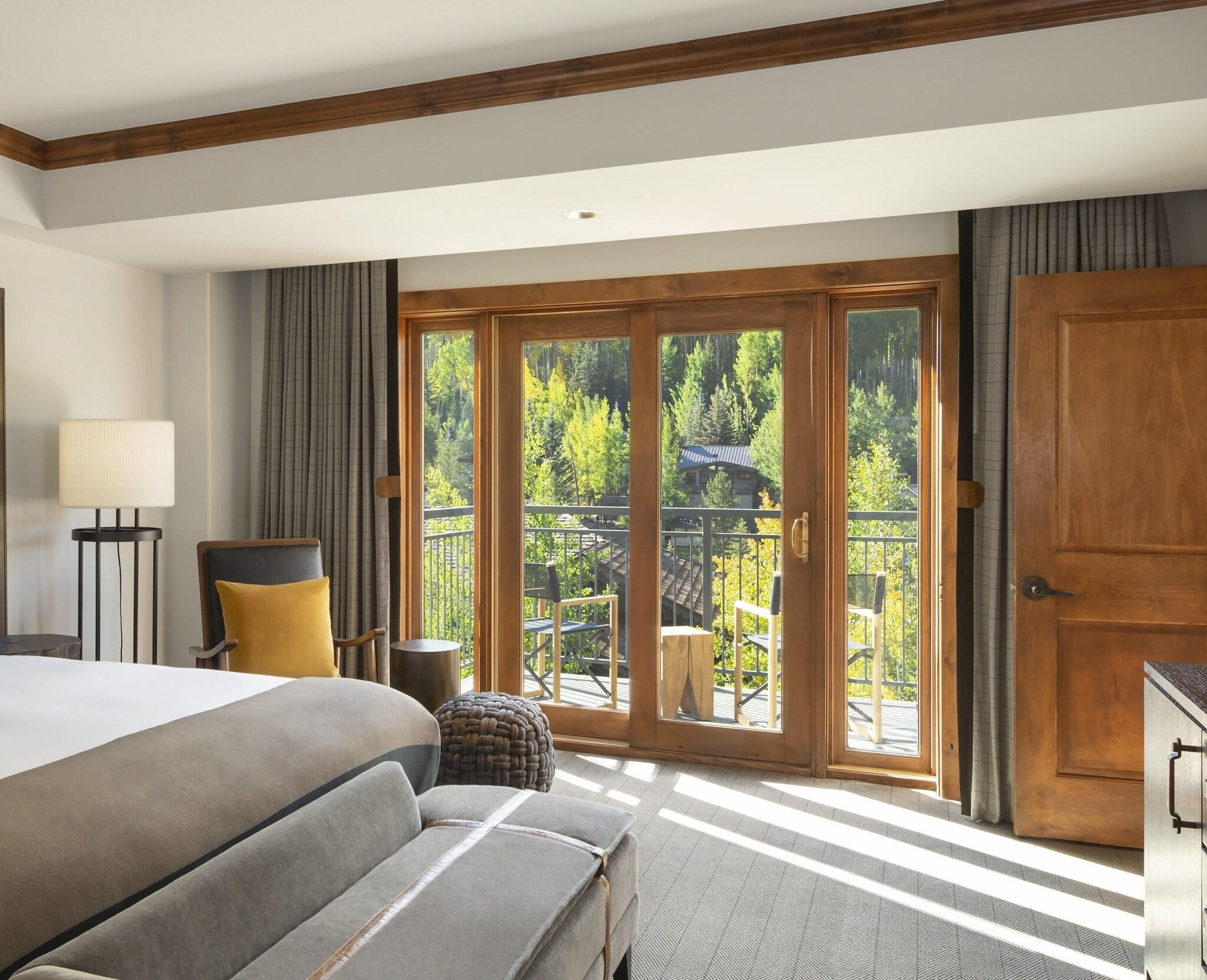 Suite King Size Bed