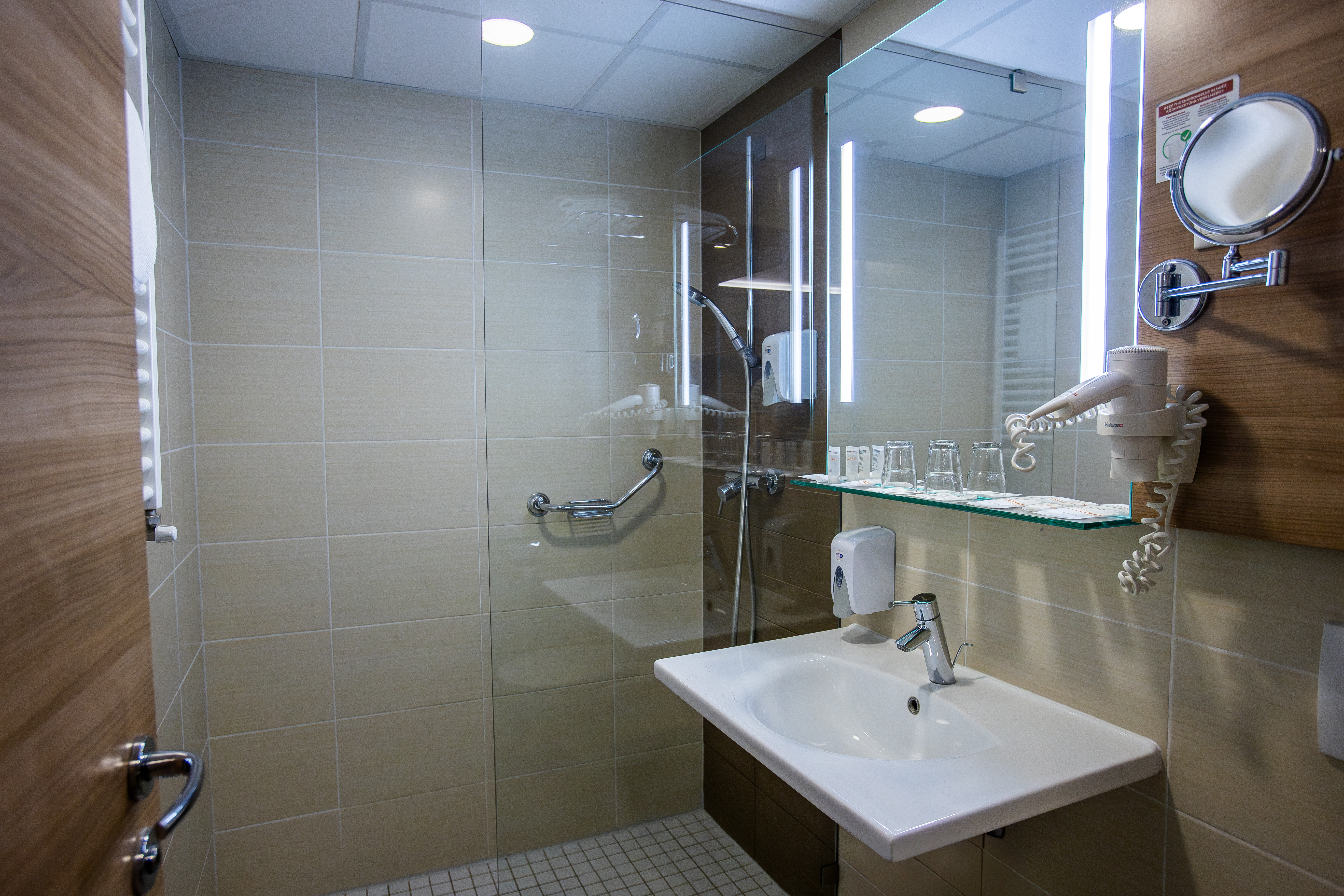 Double or Twin Superior