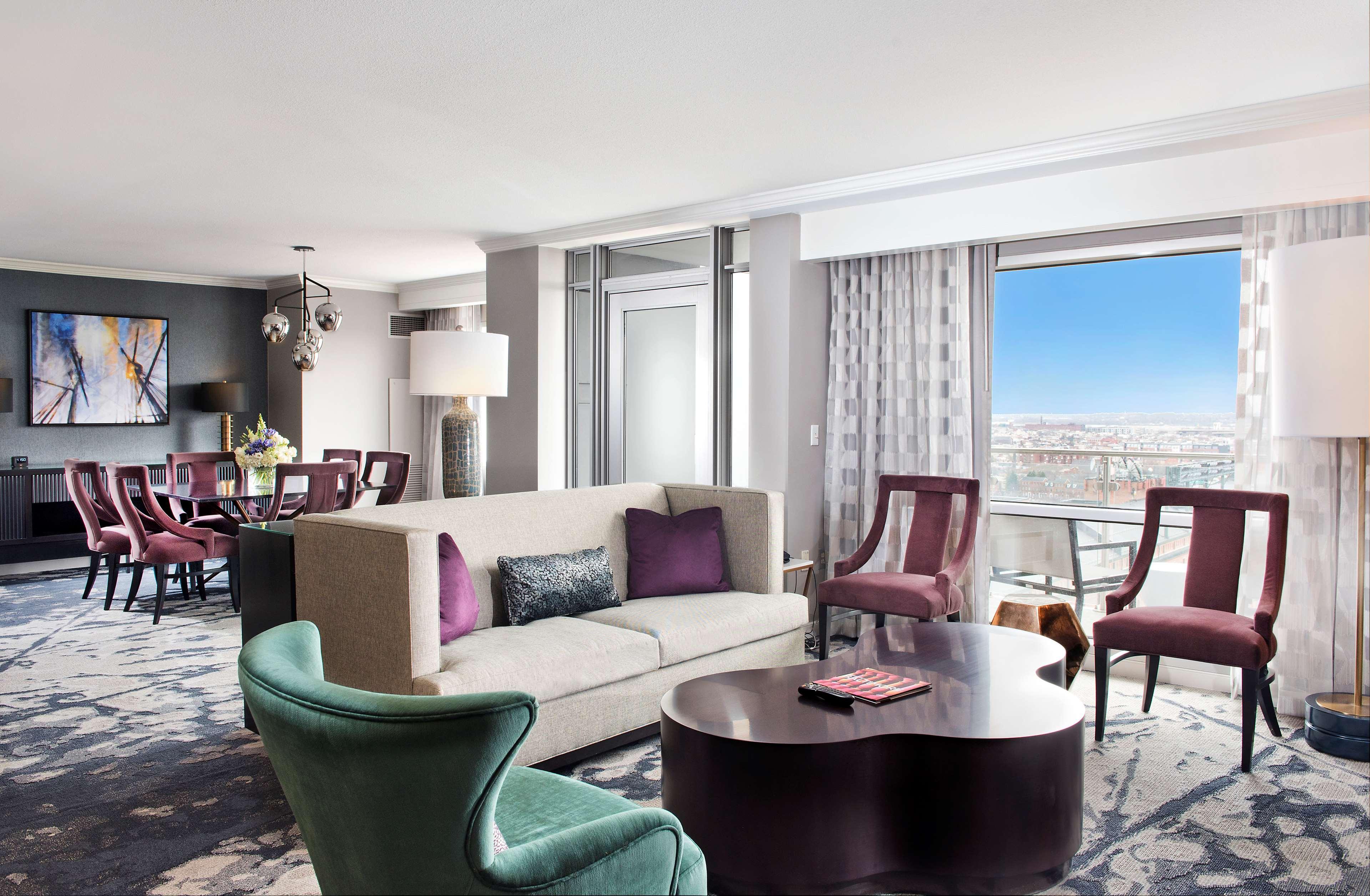 Room Presidential with Views