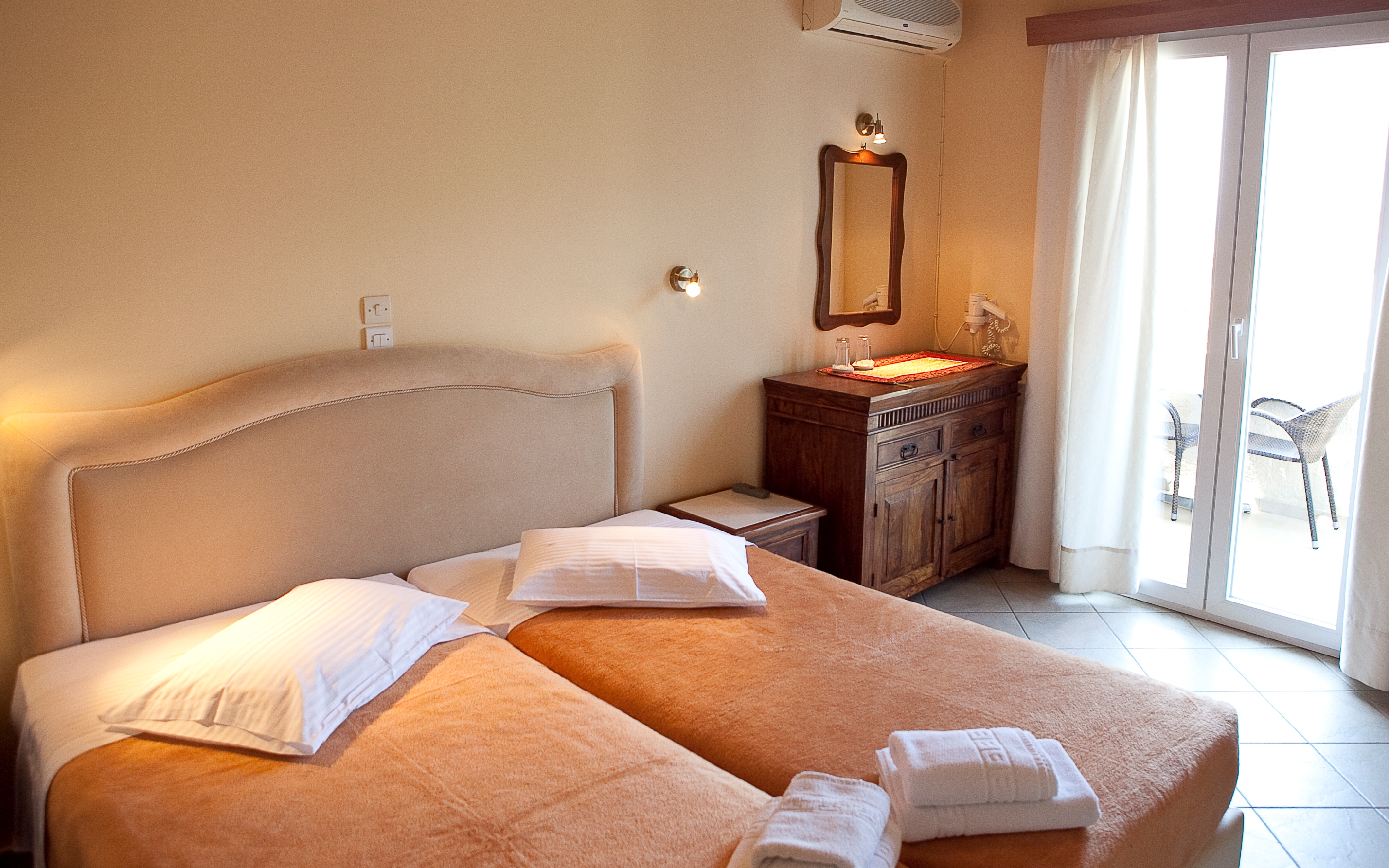 Double or Twin Standard