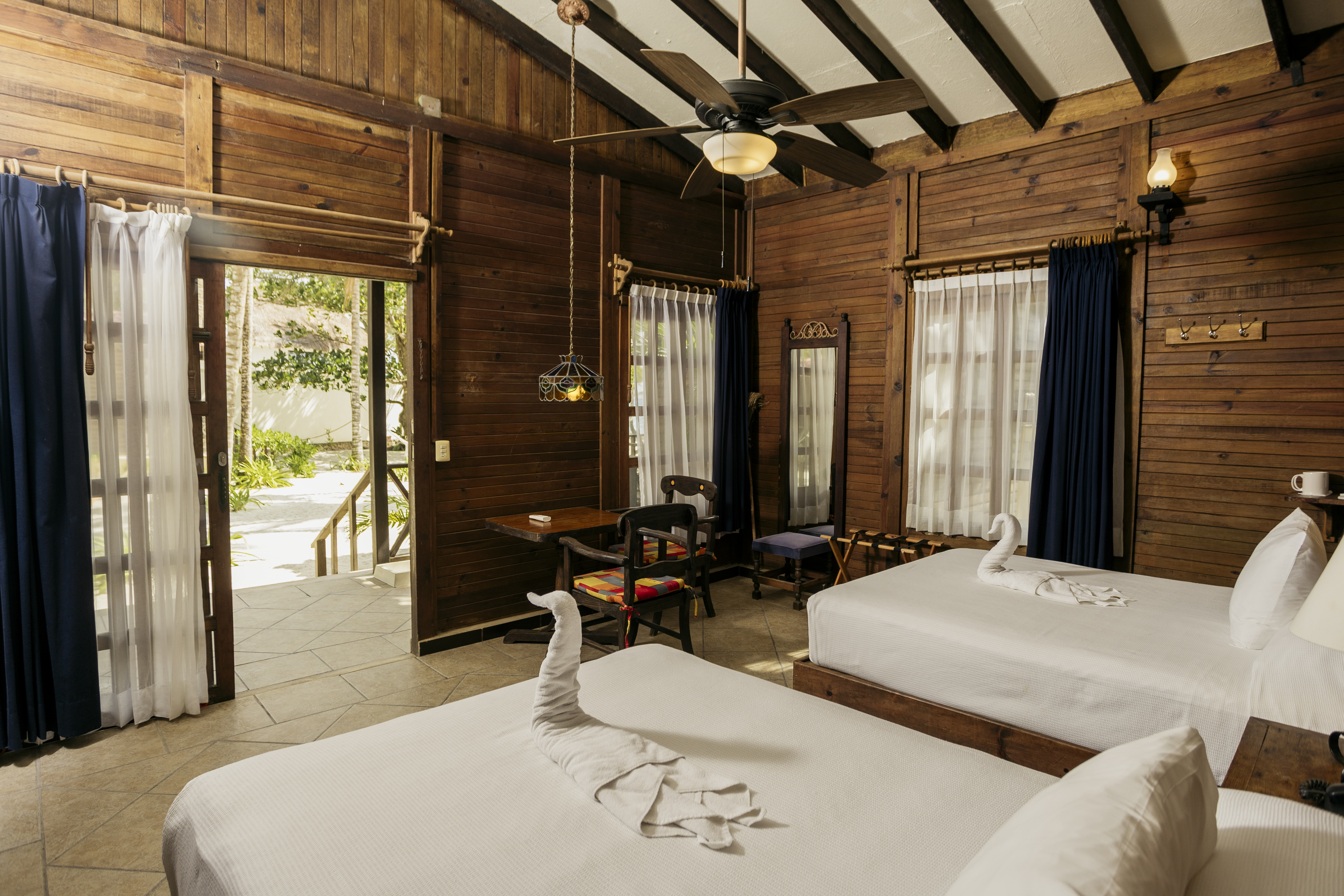 Bungalow Garden View