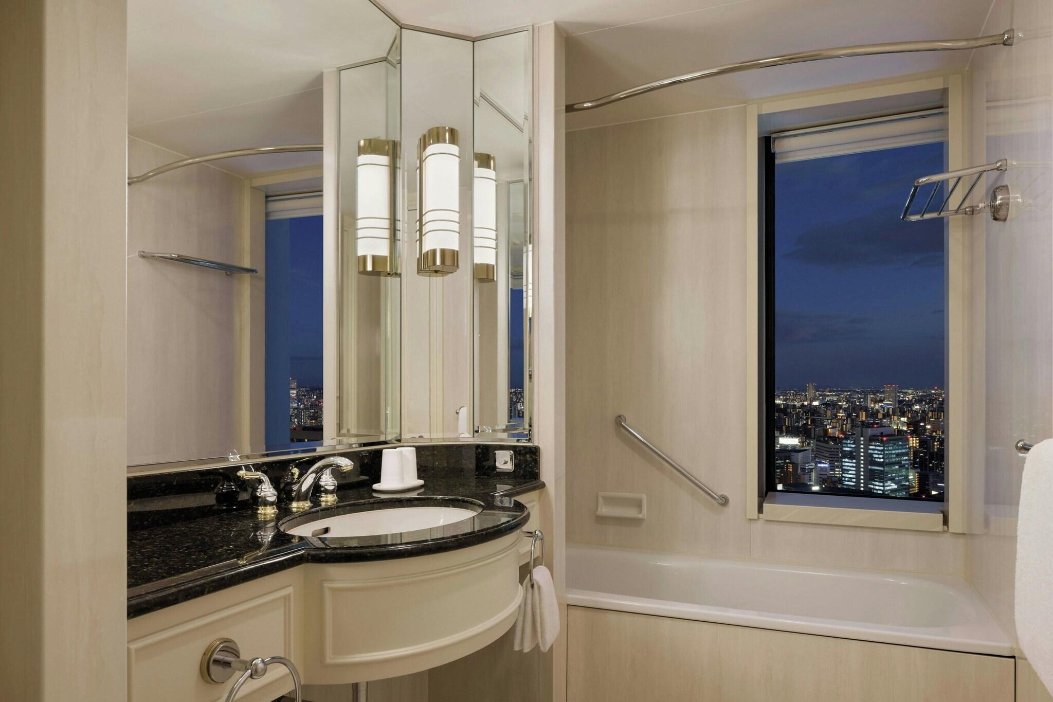 Double Queen Size Bed