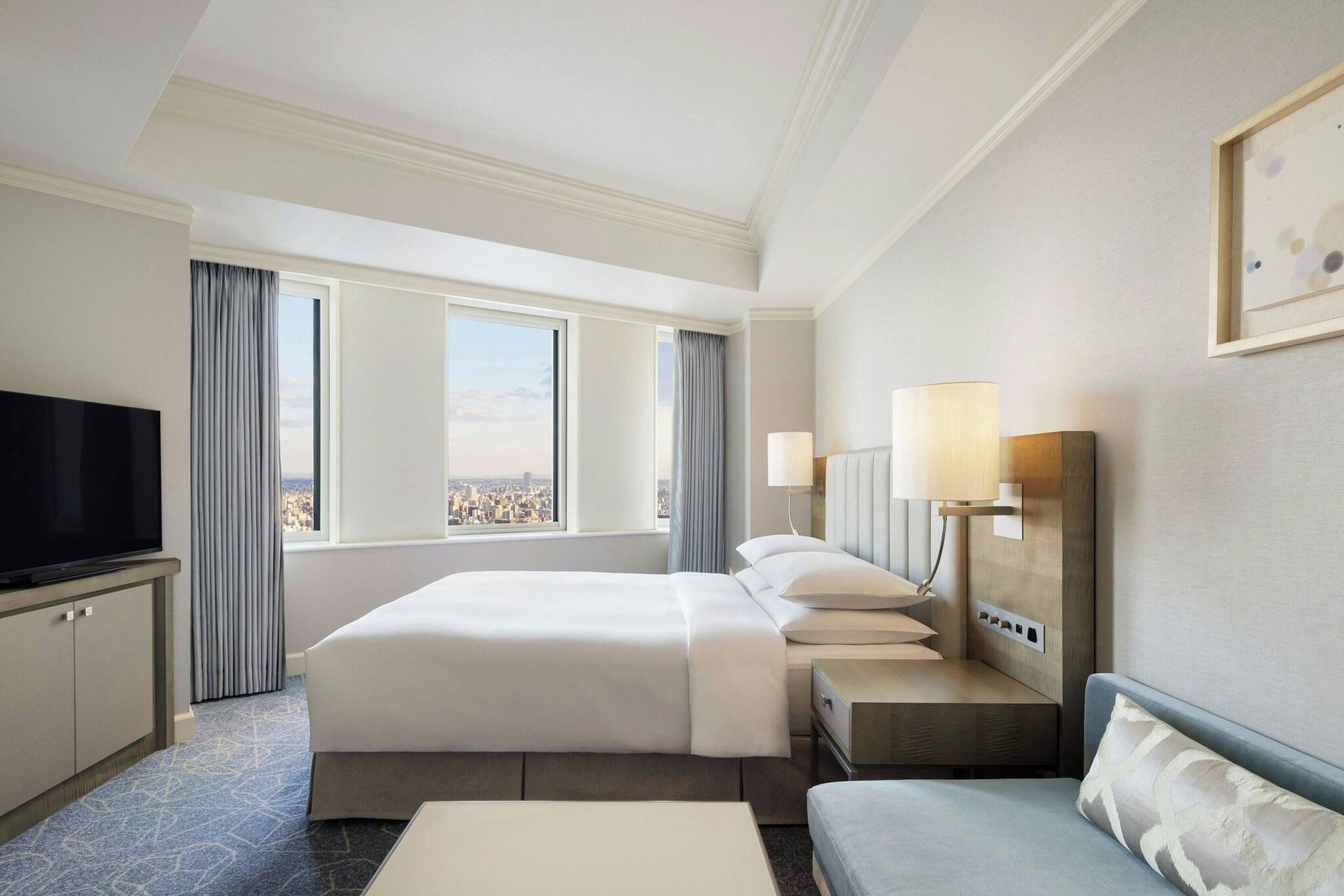 Double Queen Size Bed