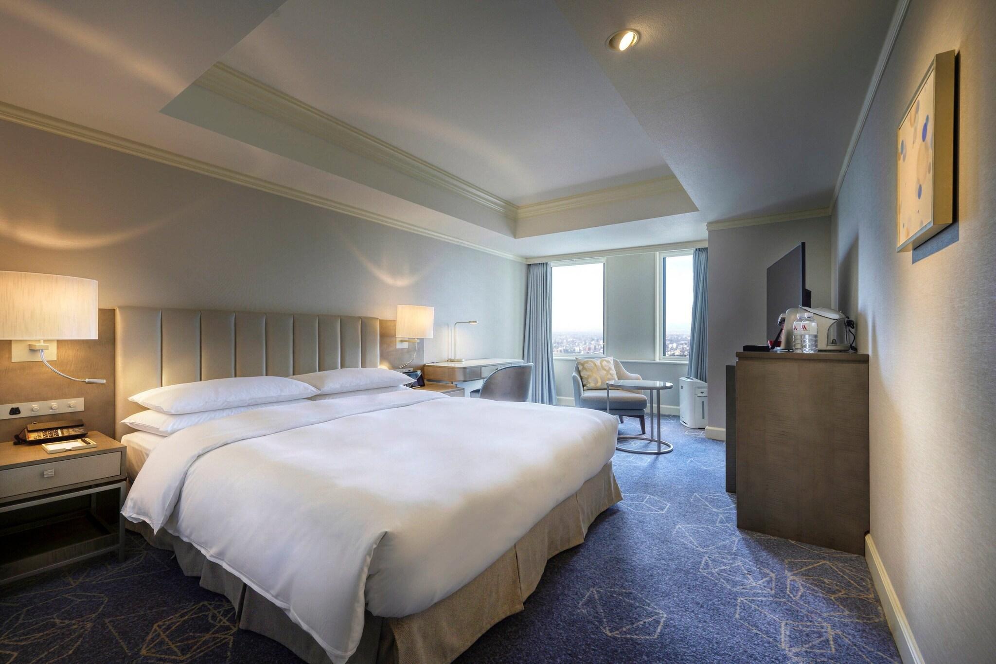 Double City View Queen Bed