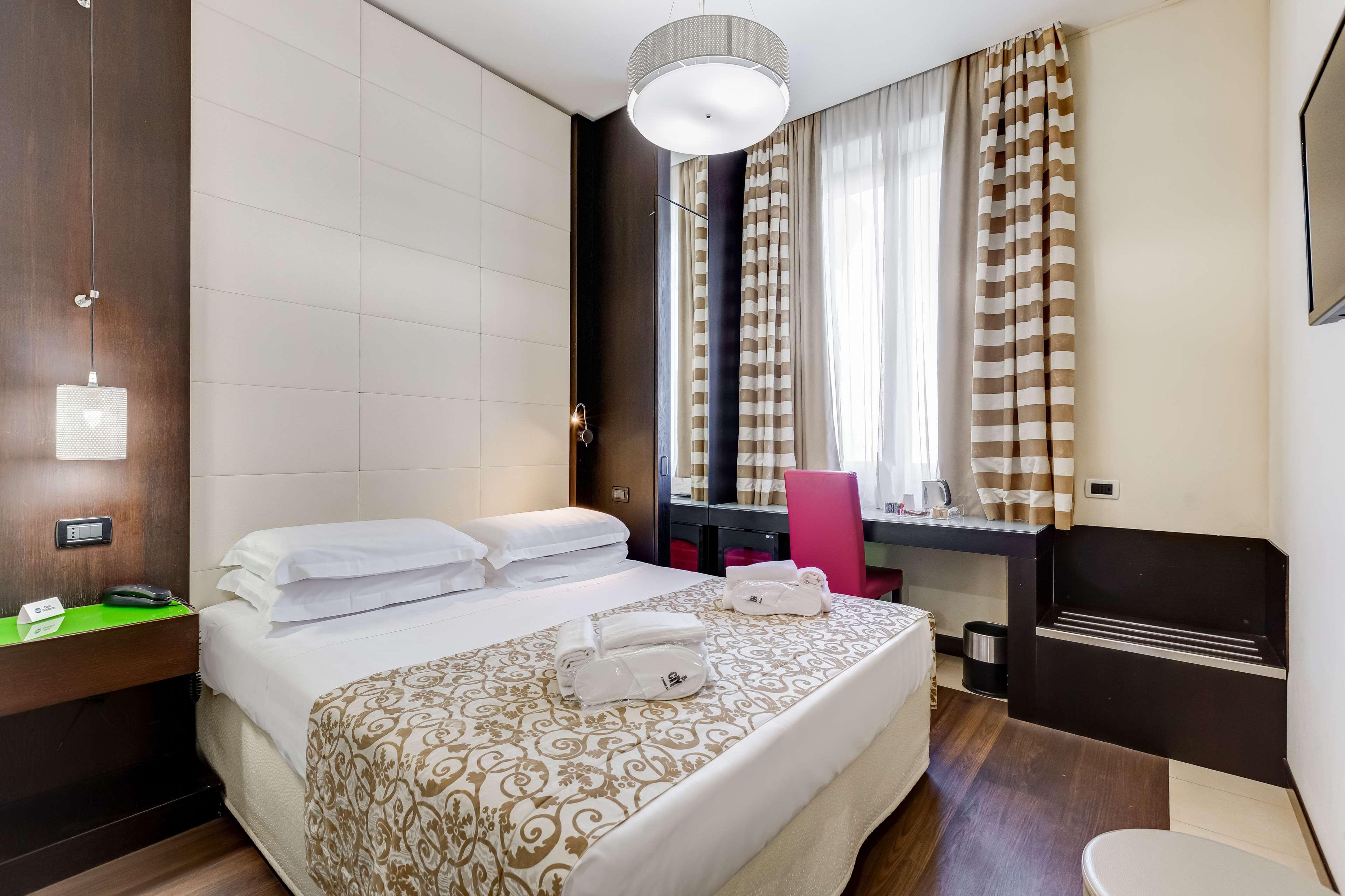 Double Queen Size Bed