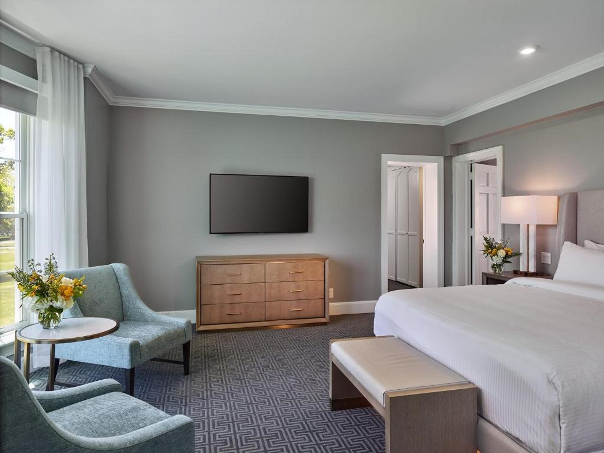 Junior Suite King Size Bed