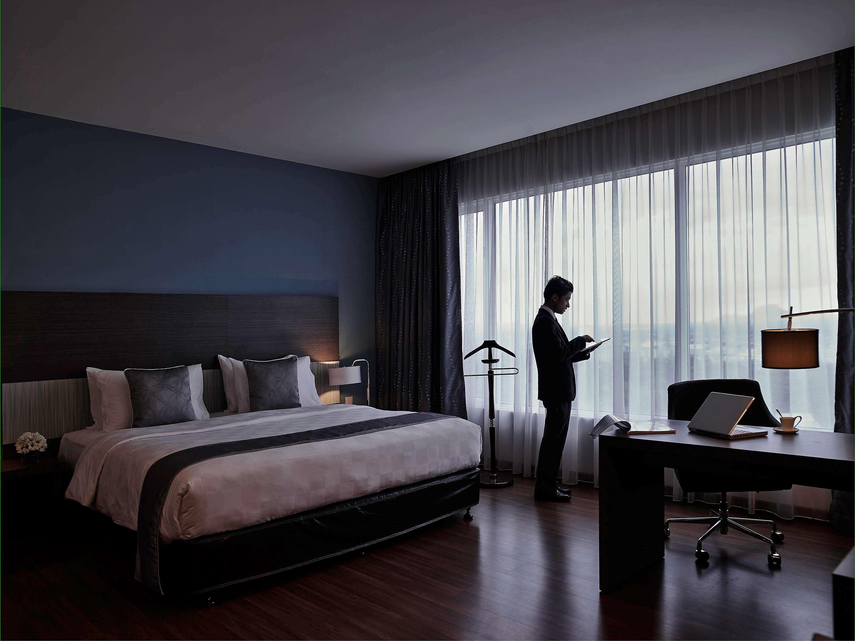 Double Deluxe King Bed