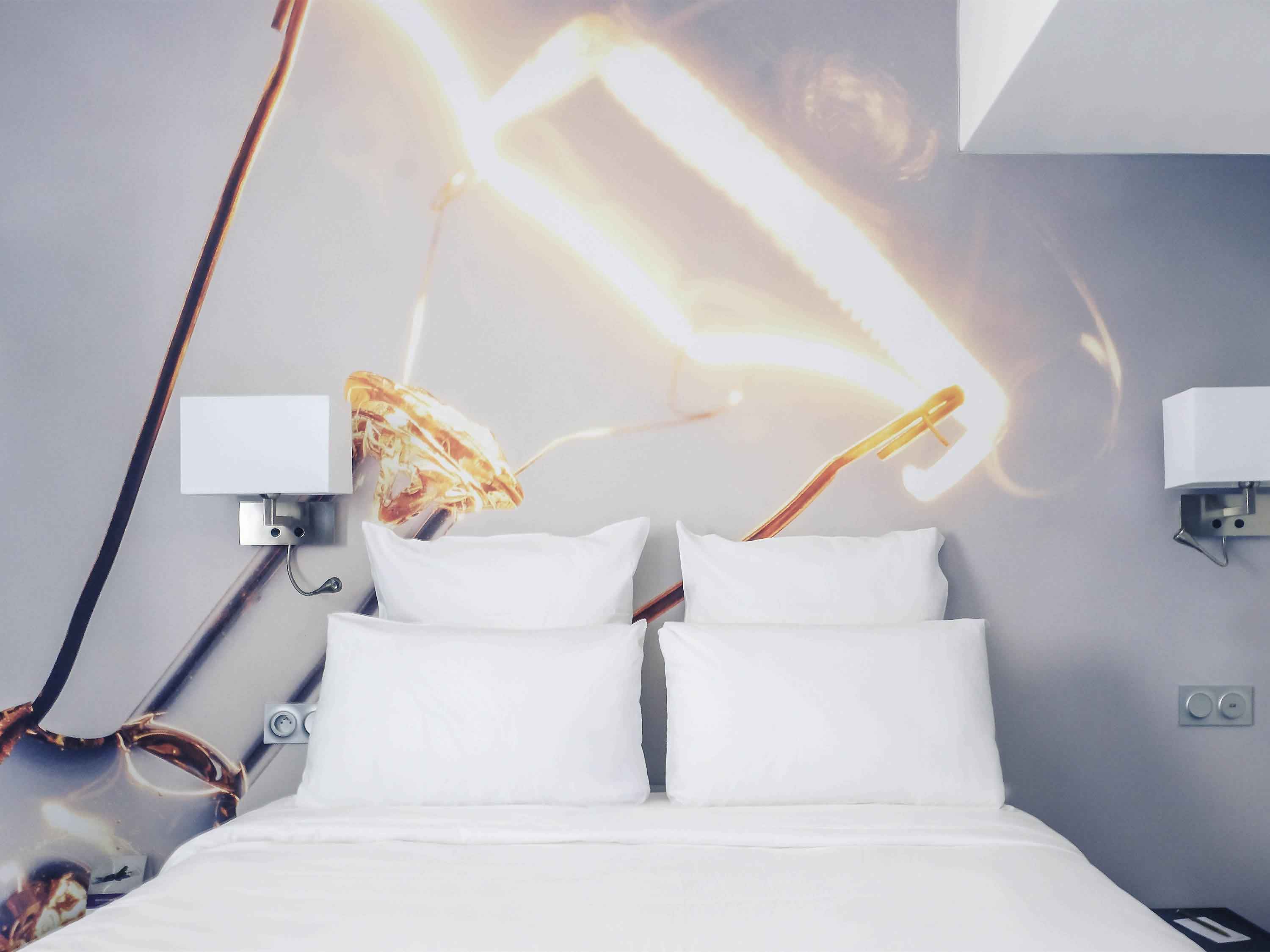 Double Classic Double Bed