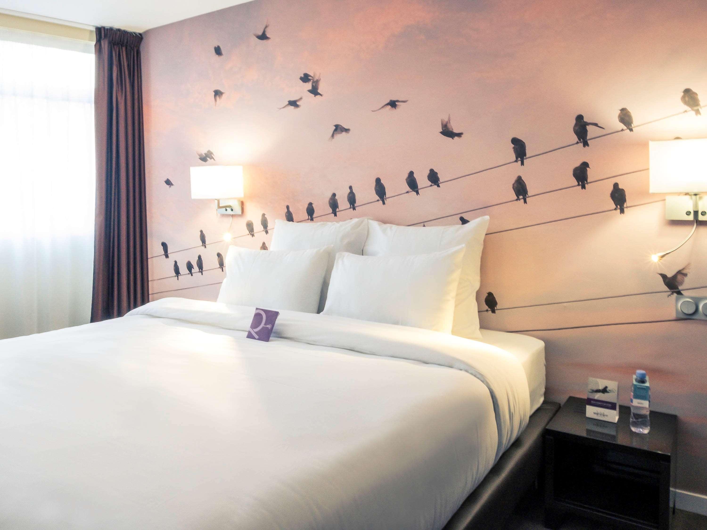 Double Classic Queen Bed