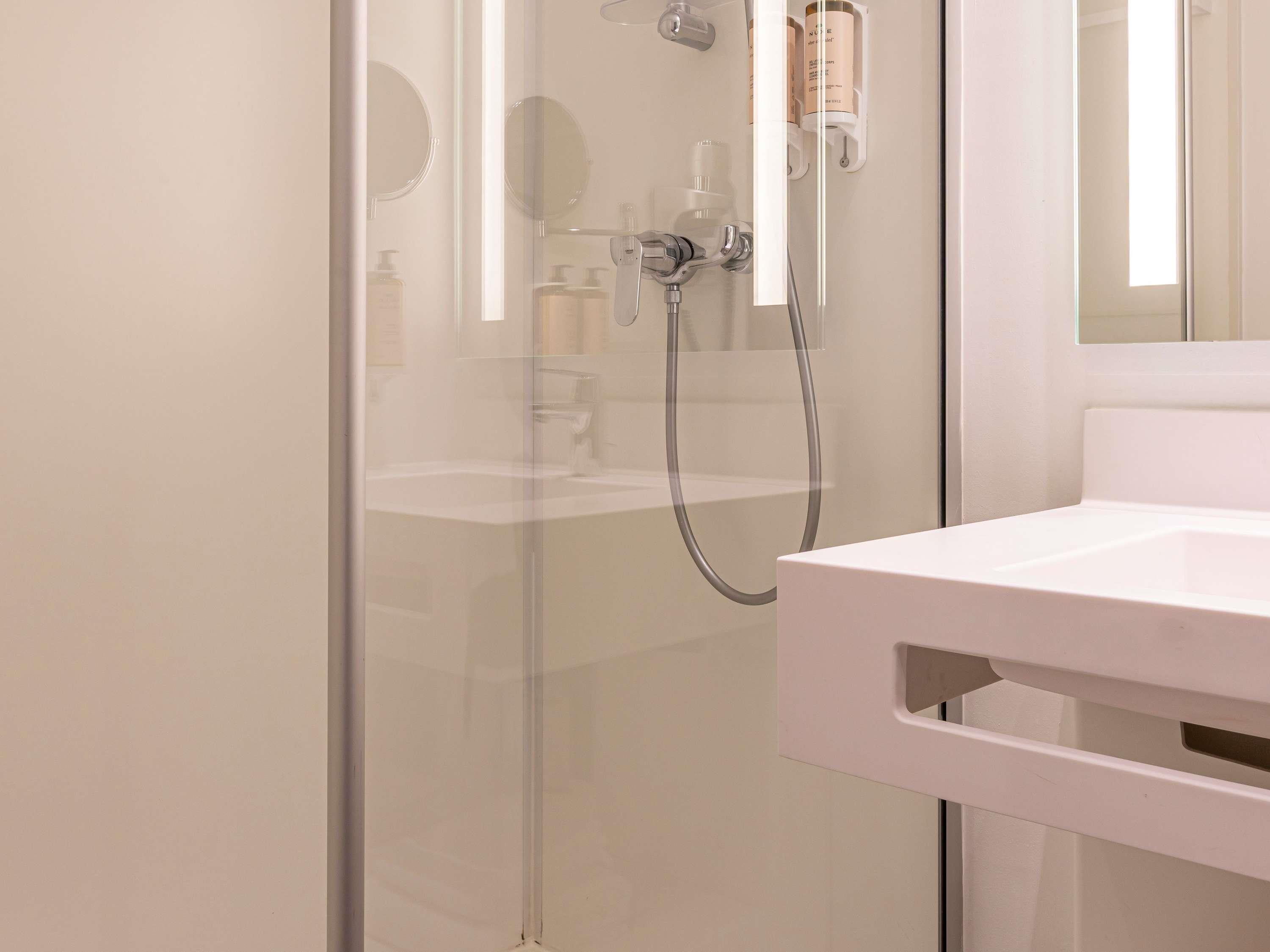 Double Superior Queen Bed