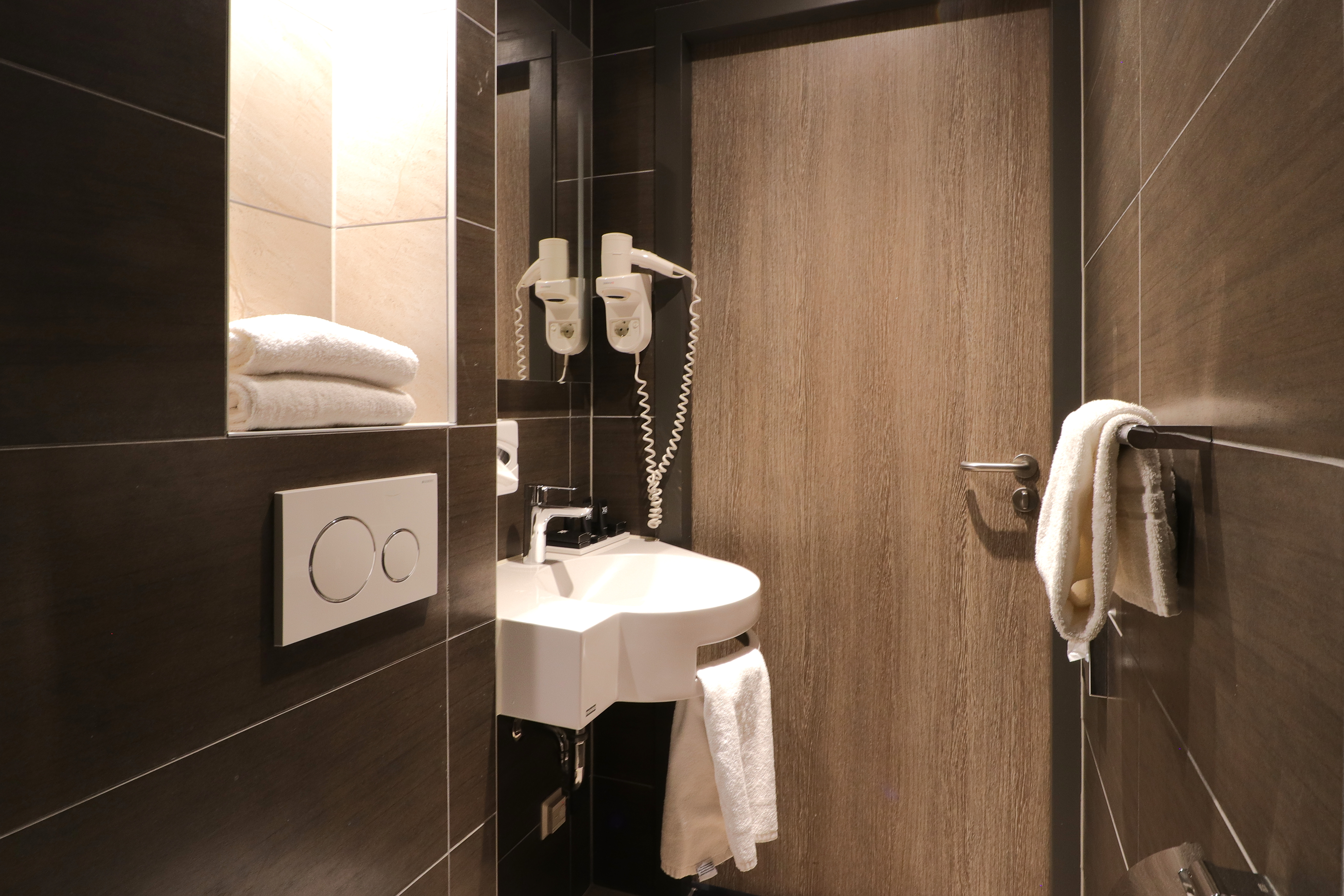 Double or Twin Standard