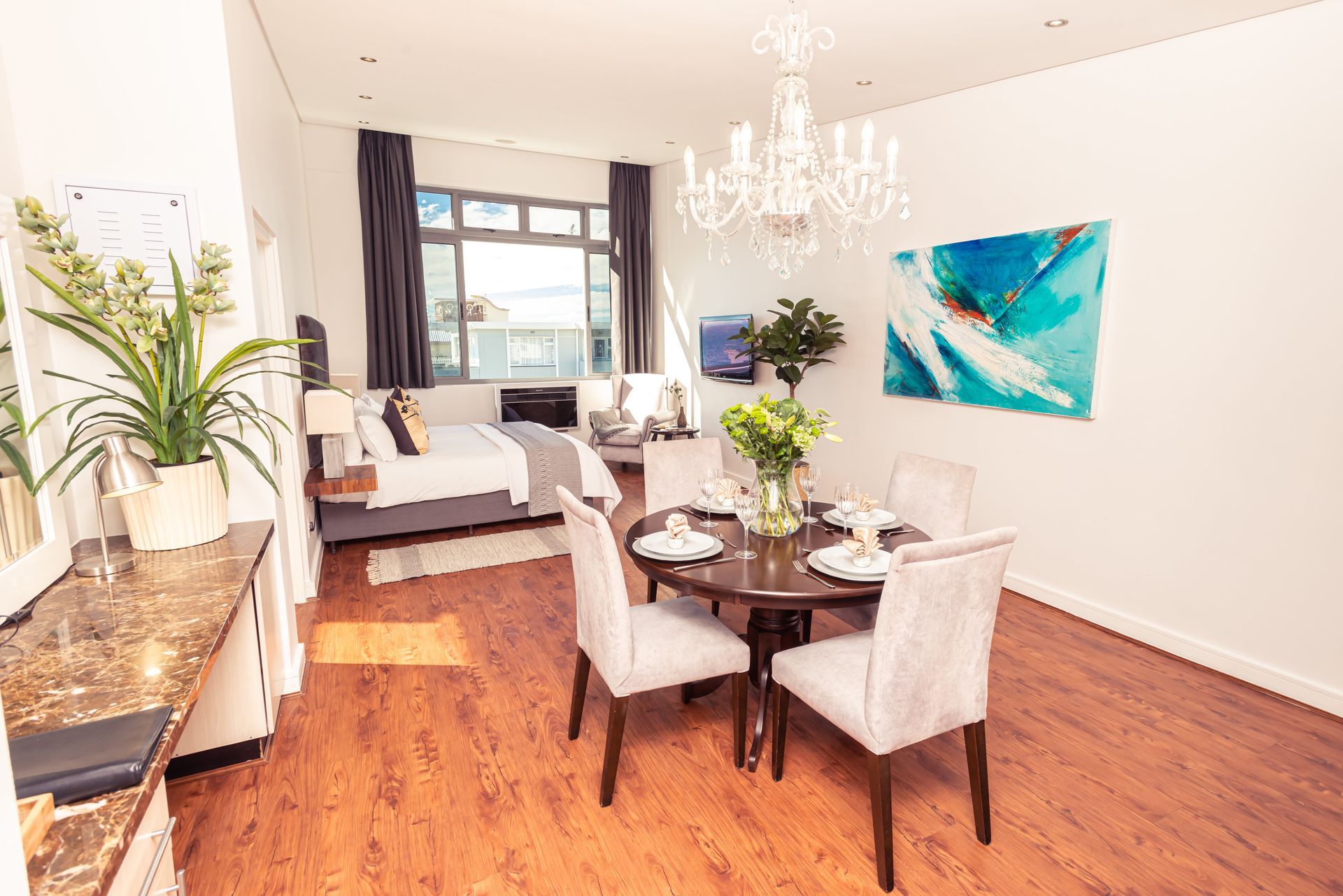 Suite Two Bedrooms One Bathroom