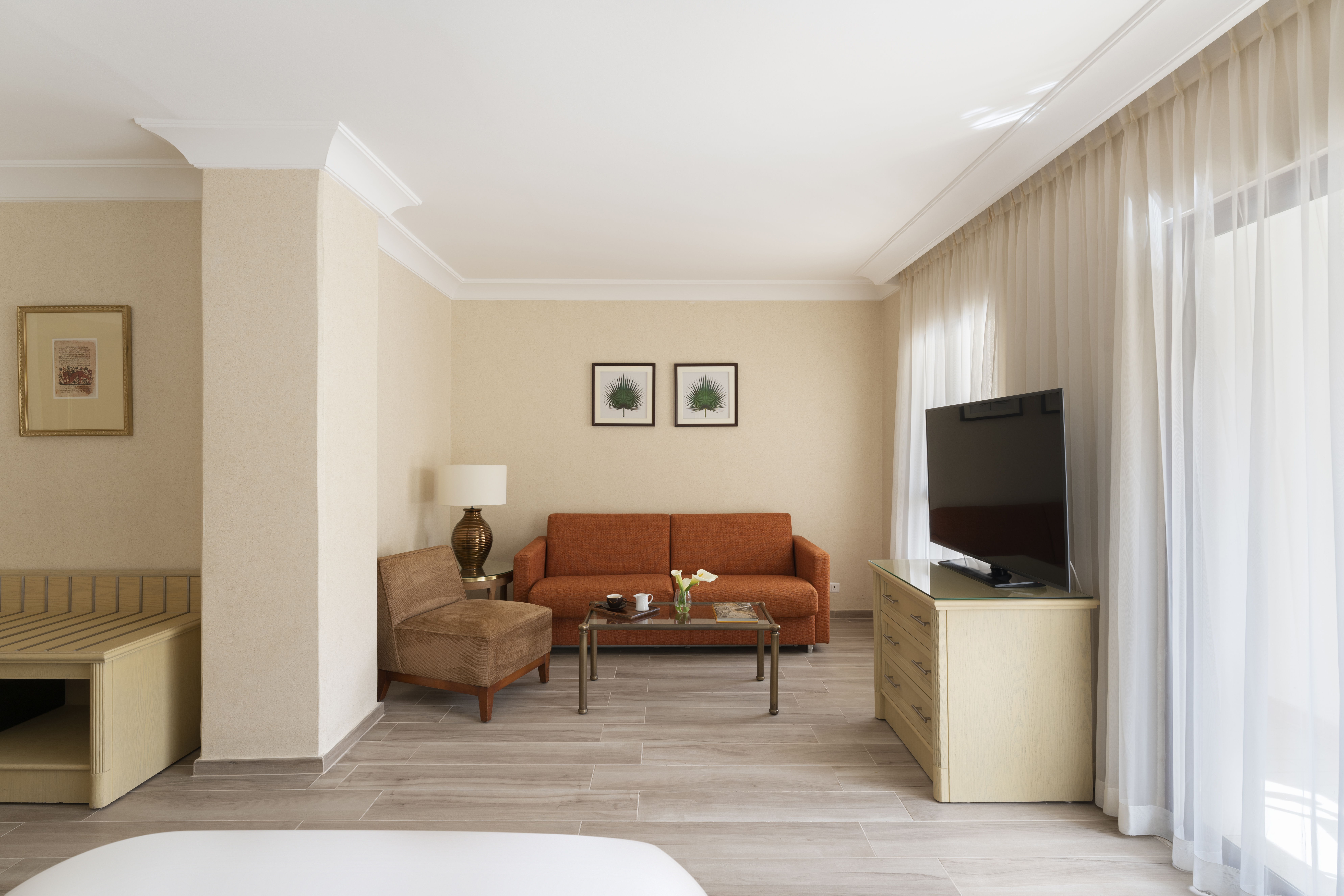 Junior Suite King Size Bed