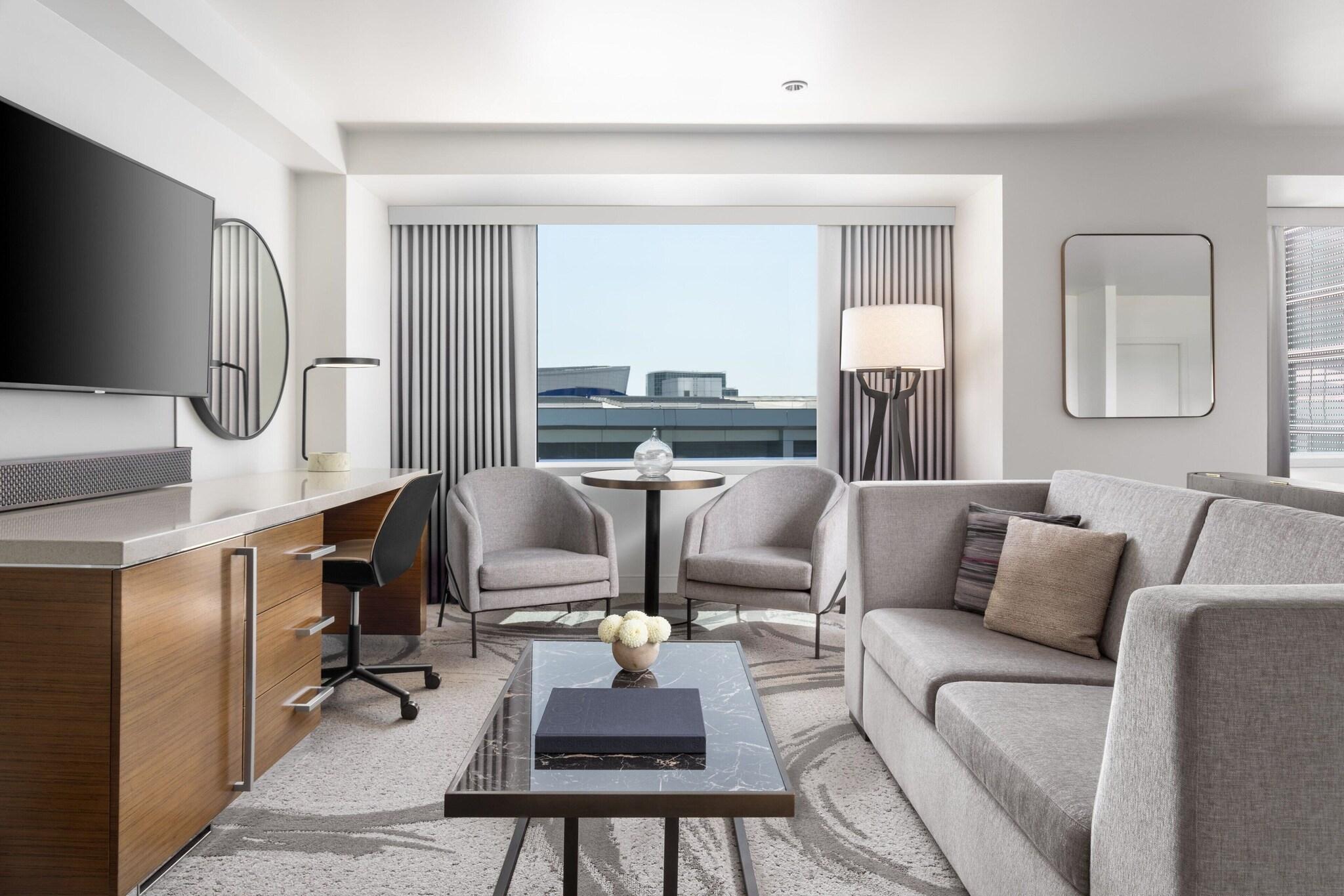 Studio King Size Bed