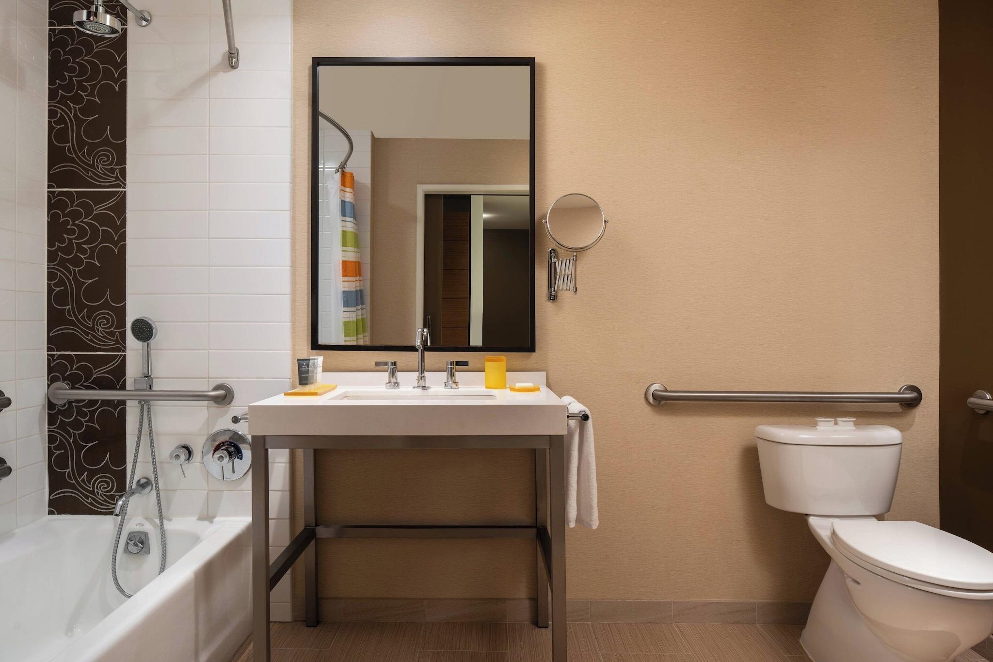 Quadruple Executive Two Queen Beds