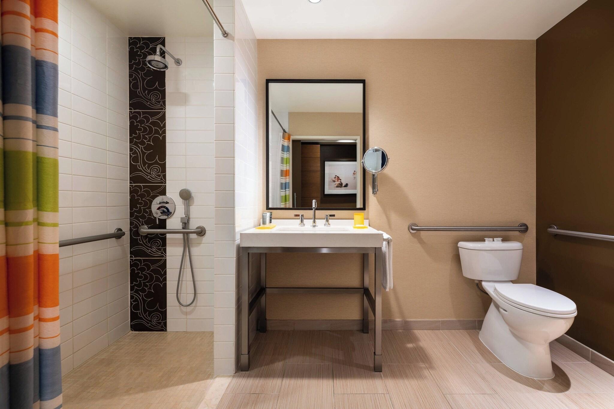Double Accessible