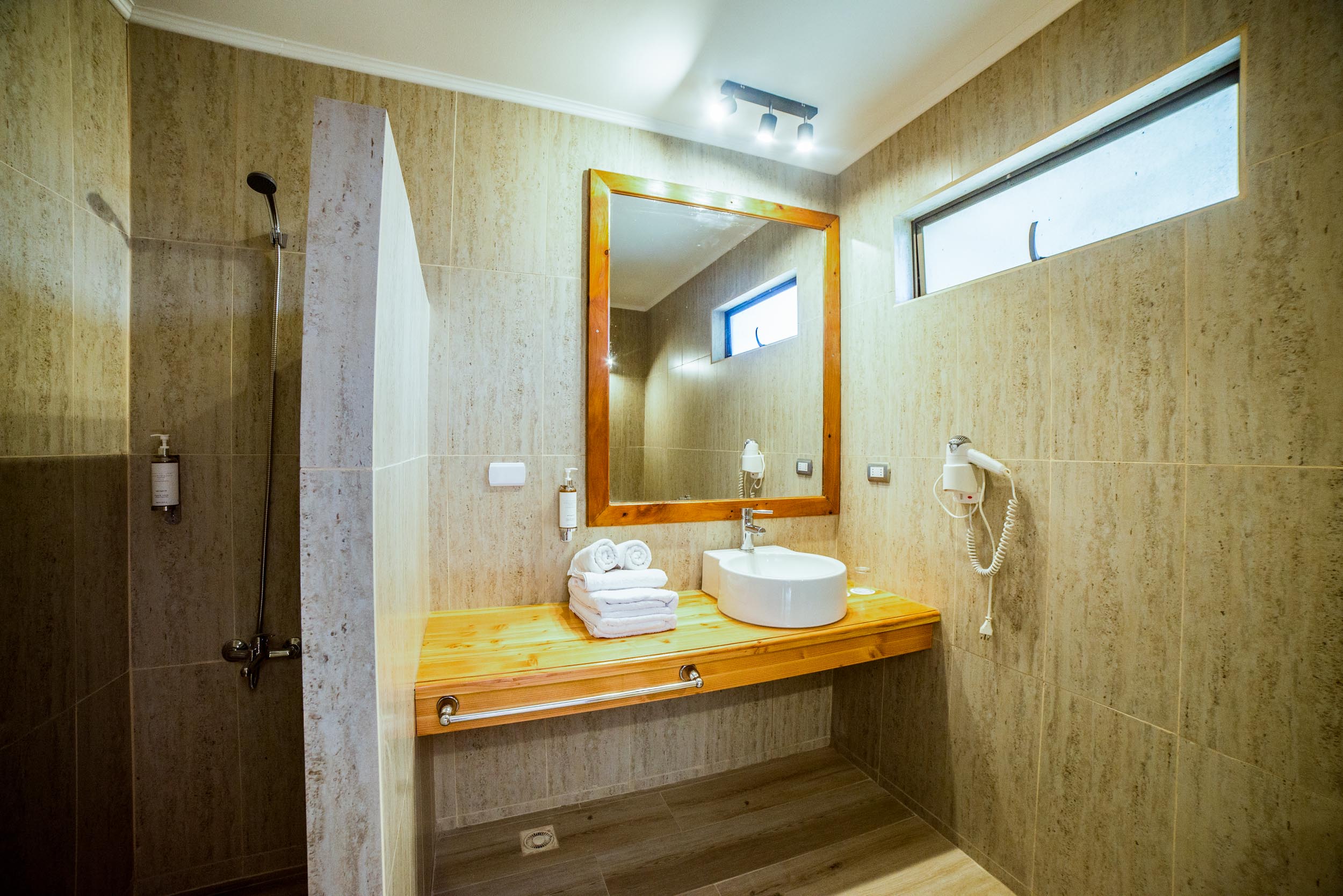 Bungalow One Bedroom One Bathroom