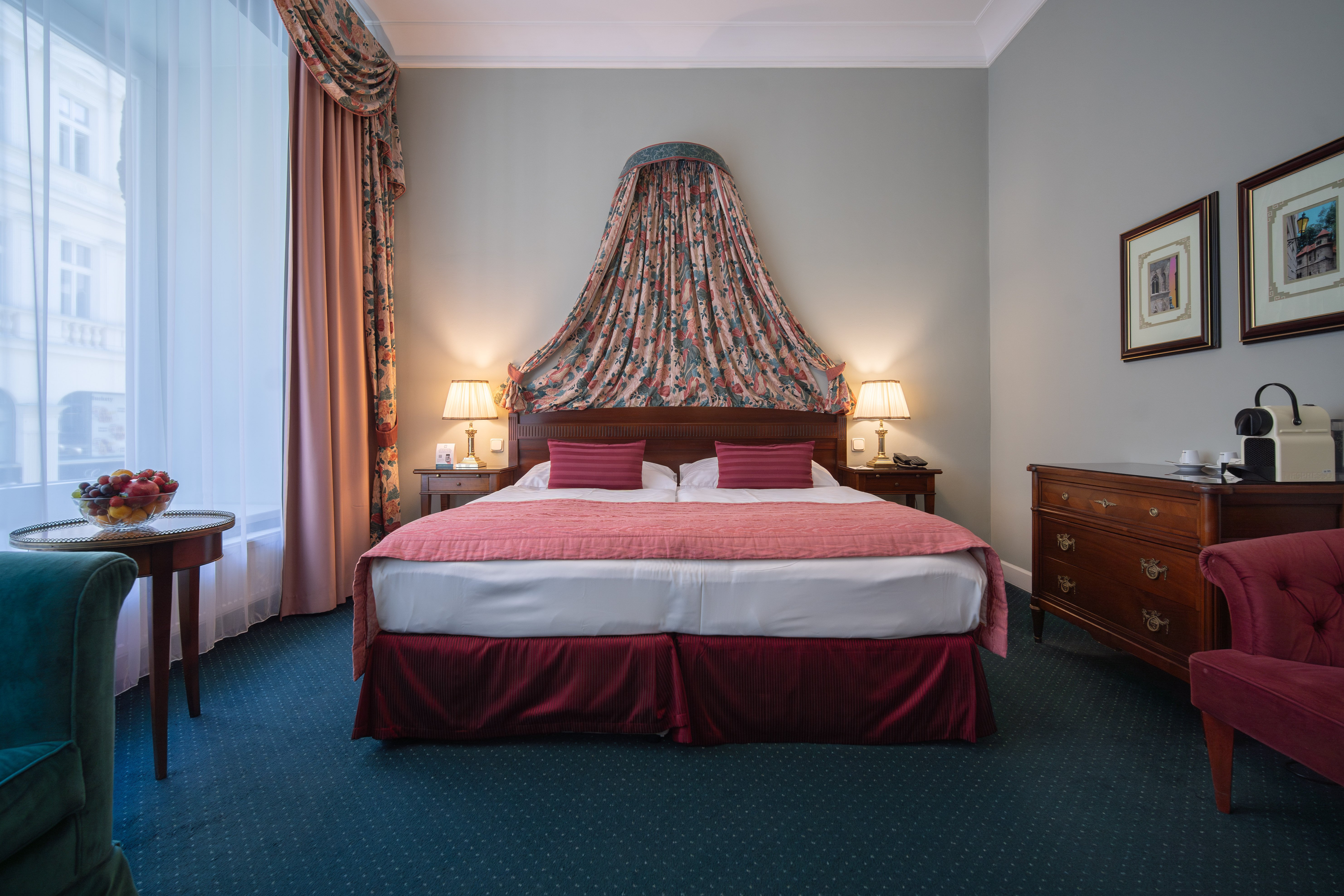 Double or Twin Standard