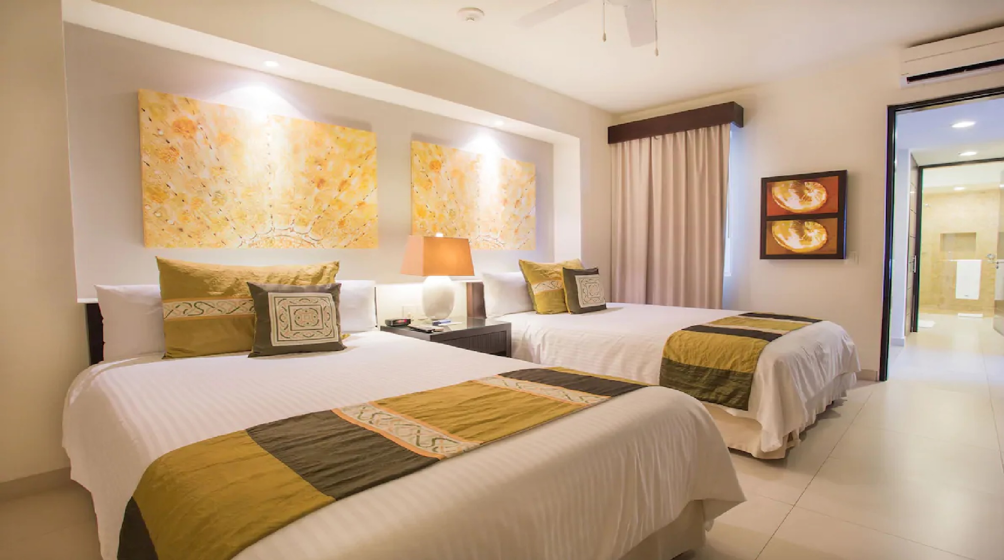 Quadruple Ocean View Two Bedrooms