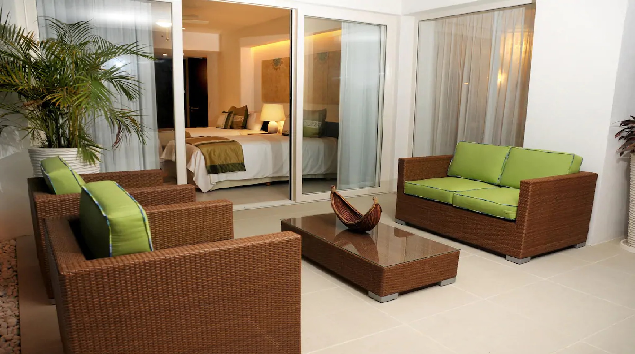 Family Room Capacity 7 Three Bedrooms