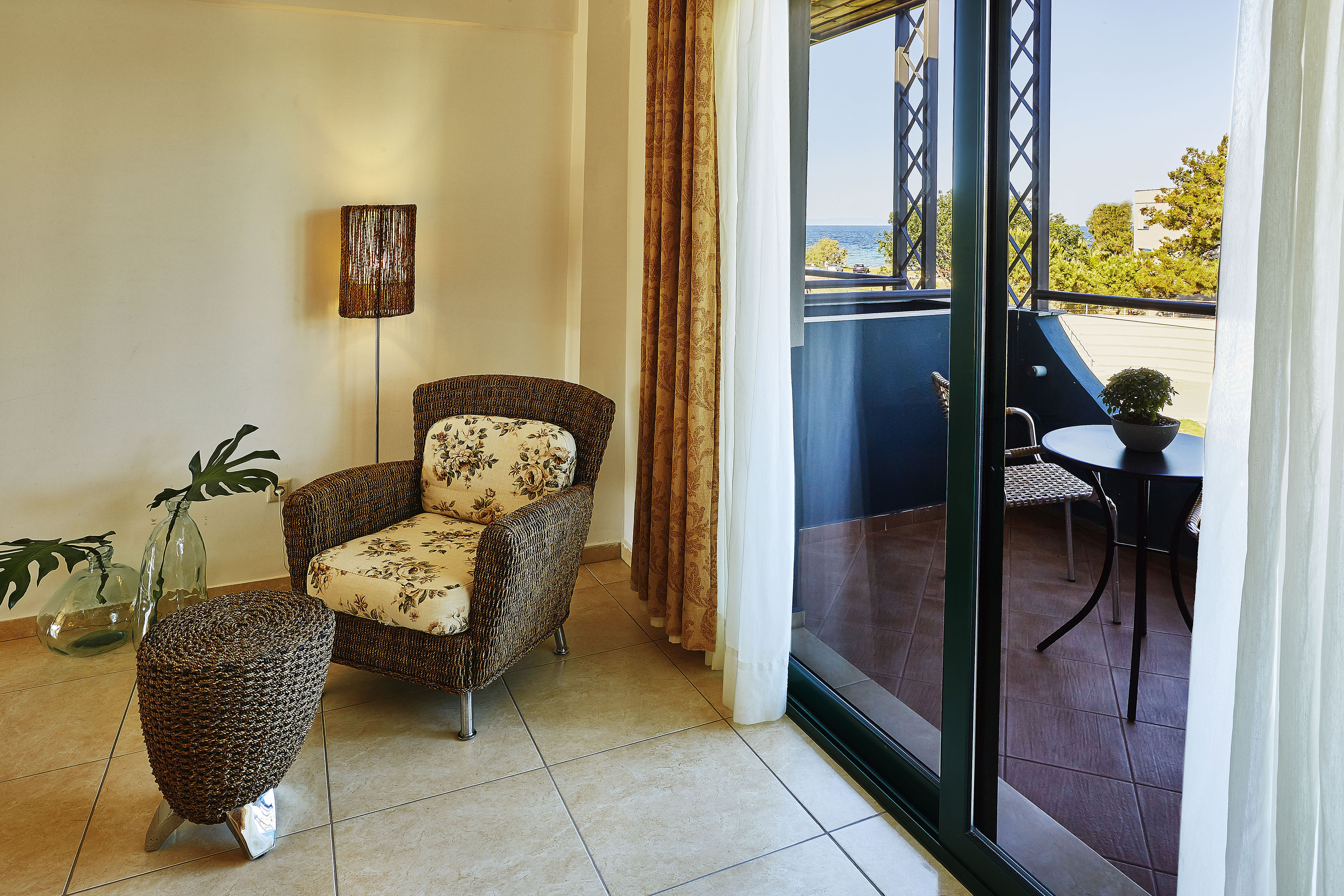 Junior Suite Side Sea View