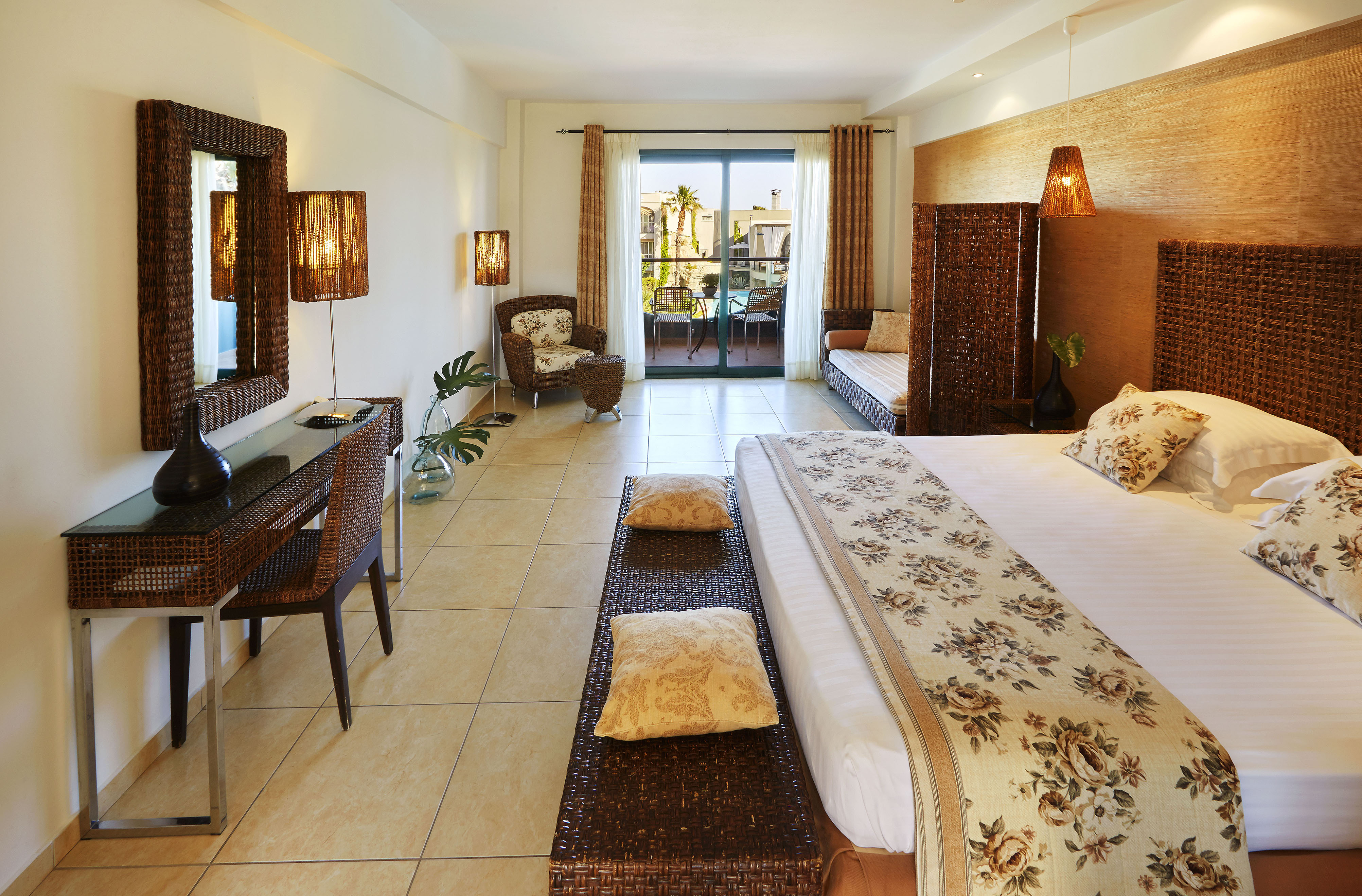 Junior Suite Side Sea View