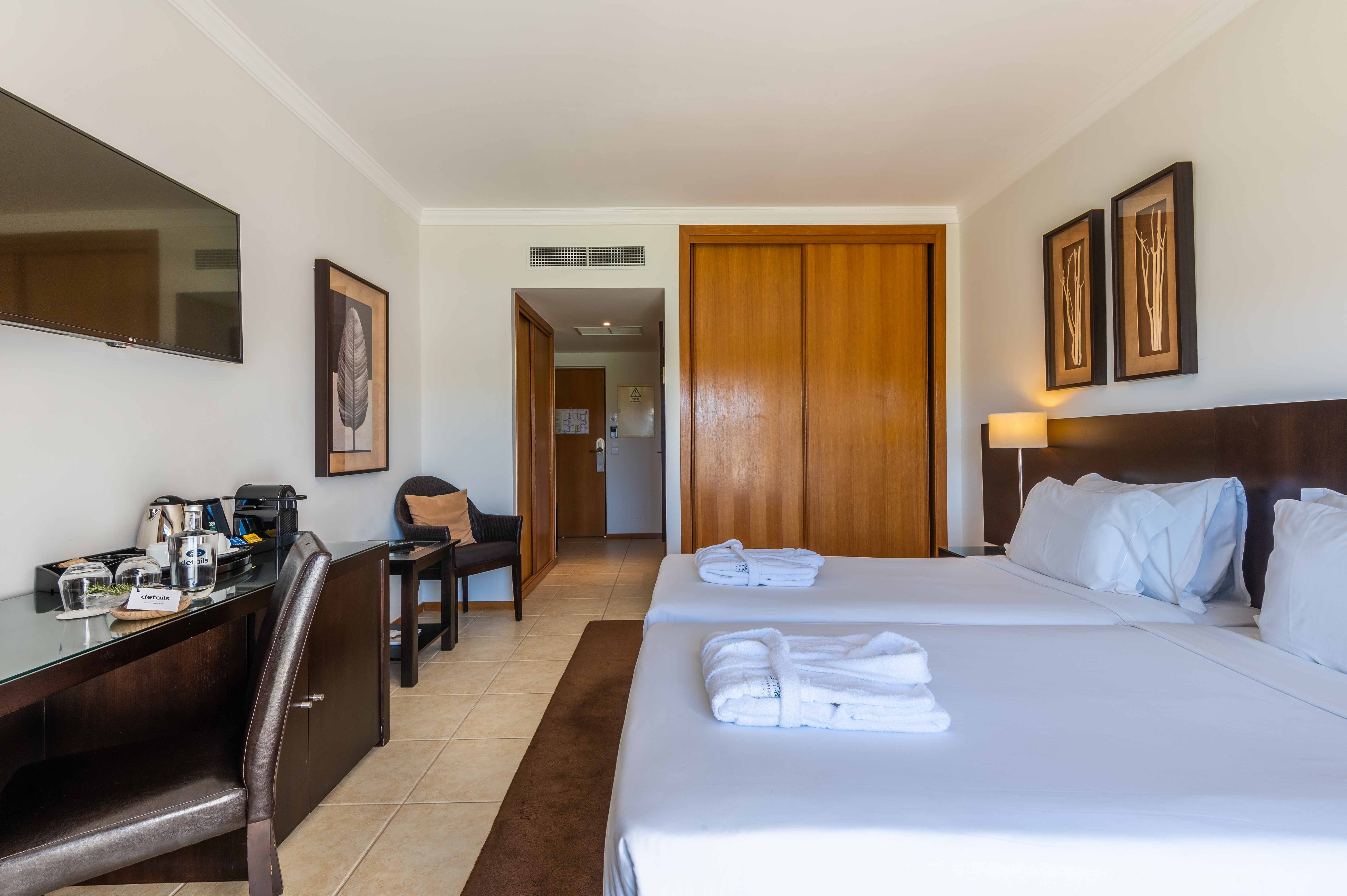 Double or Twin Standard