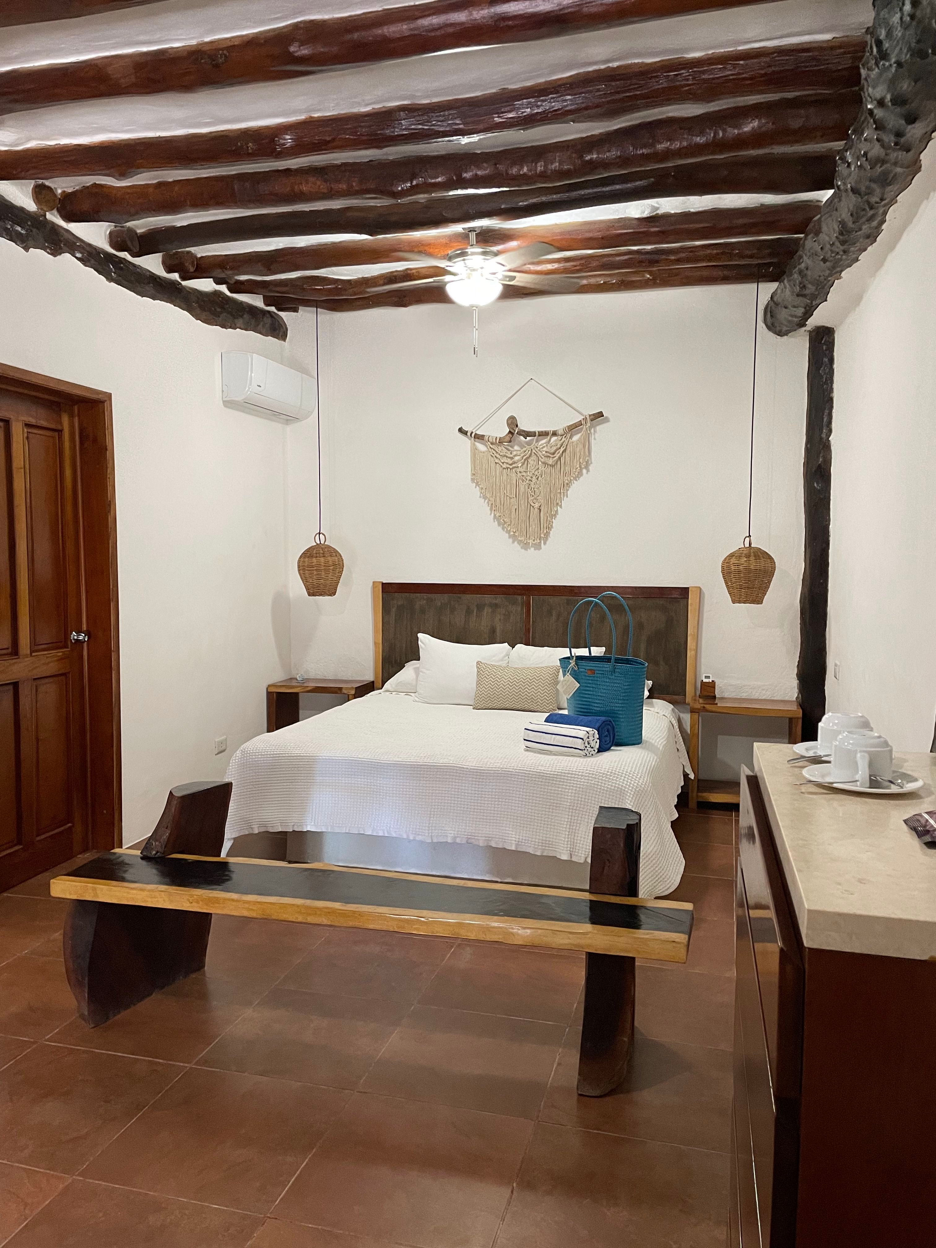 Junior Suite Garden View King Bed