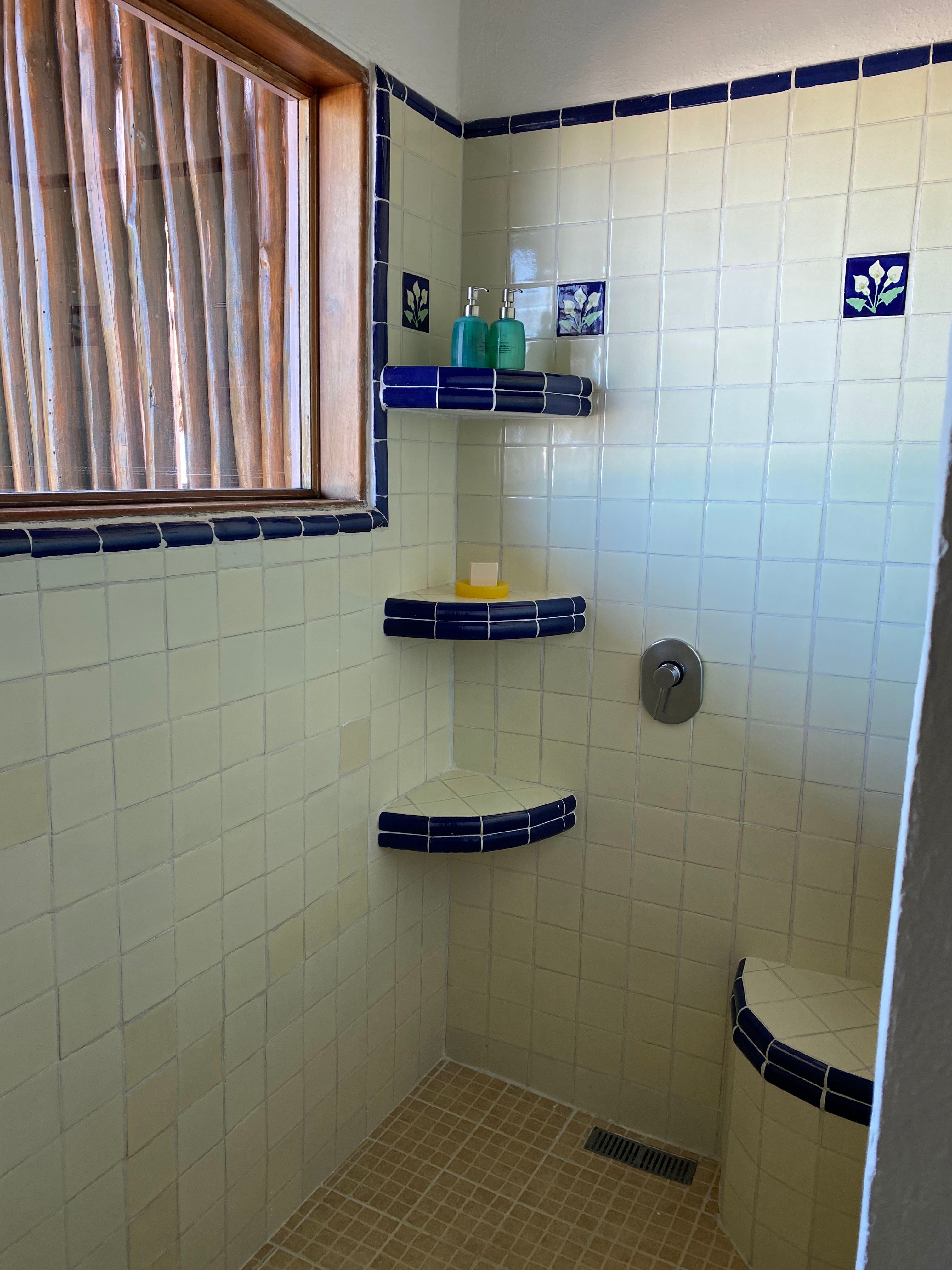 Junior Suite Garden View King Bed