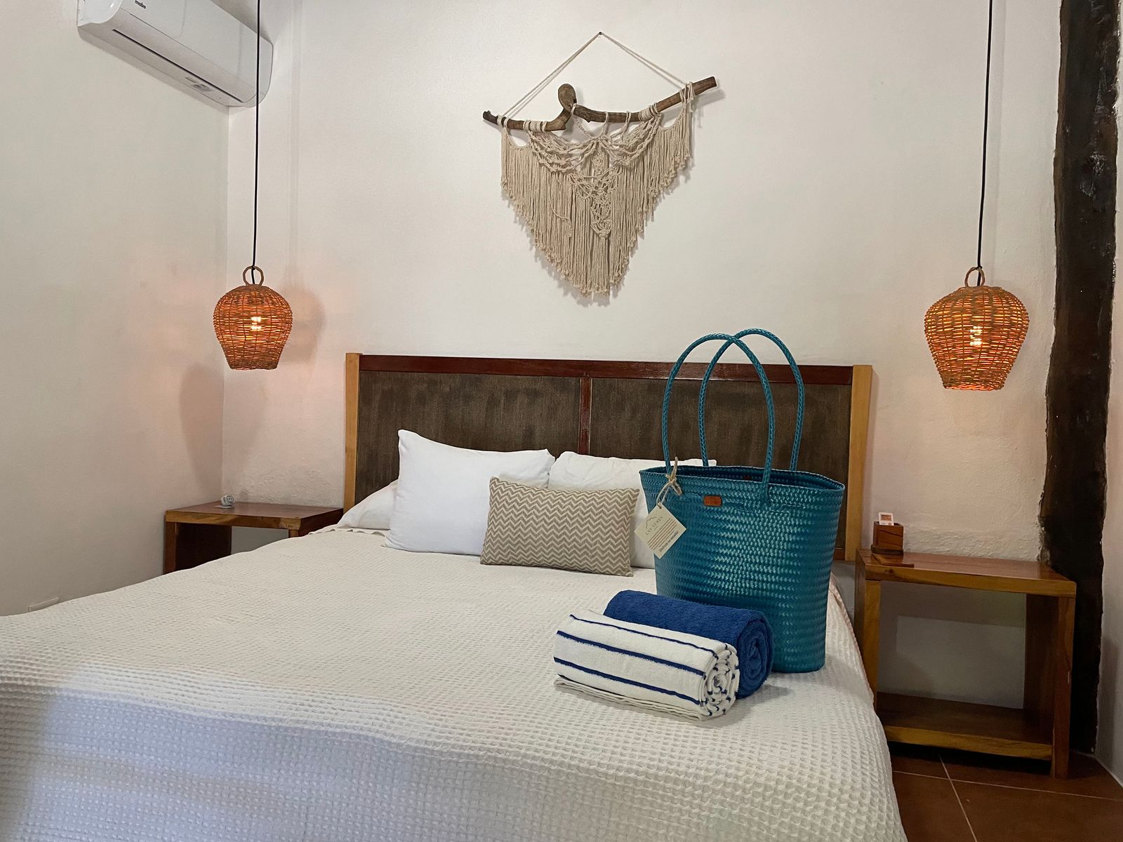 Junior Suite Garden View King Bed