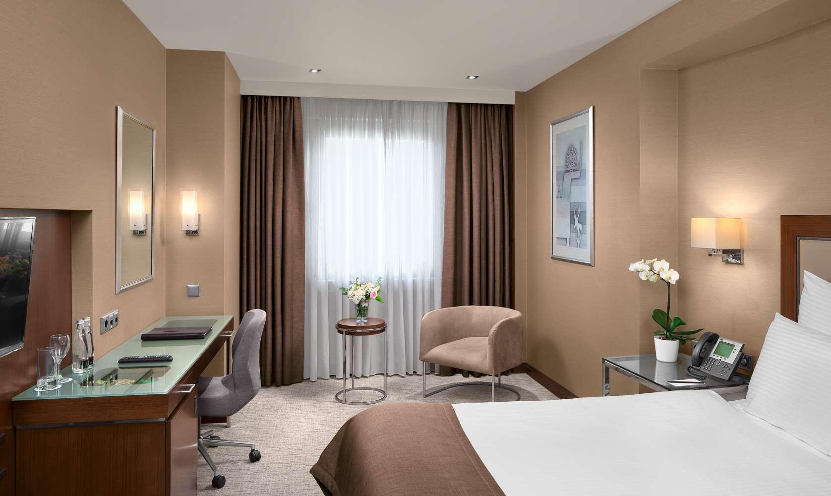 Double or Twin Superior