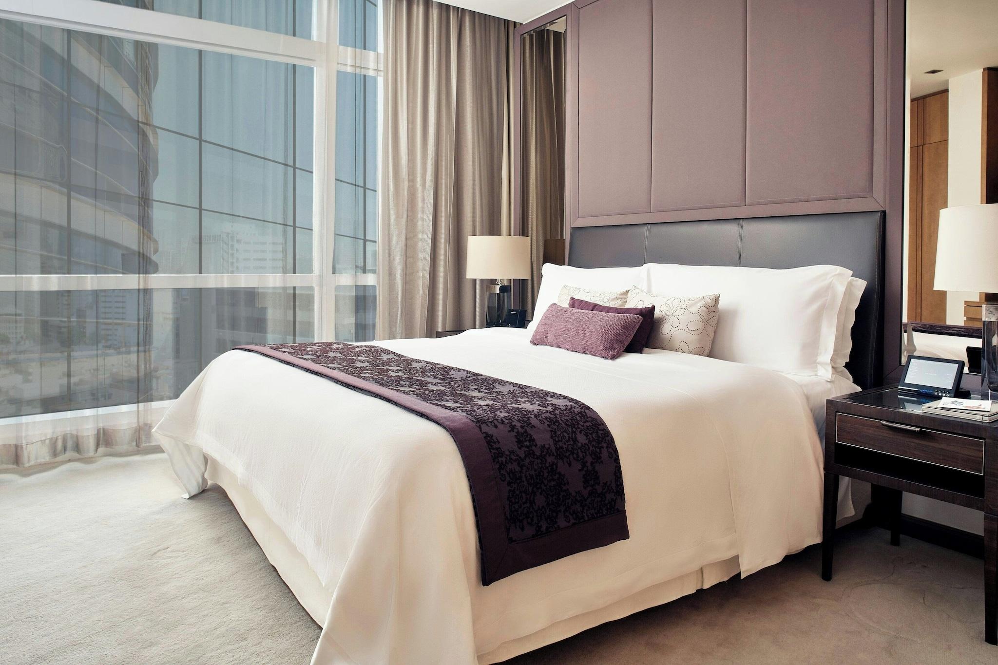 Junior Suite King Size Bed