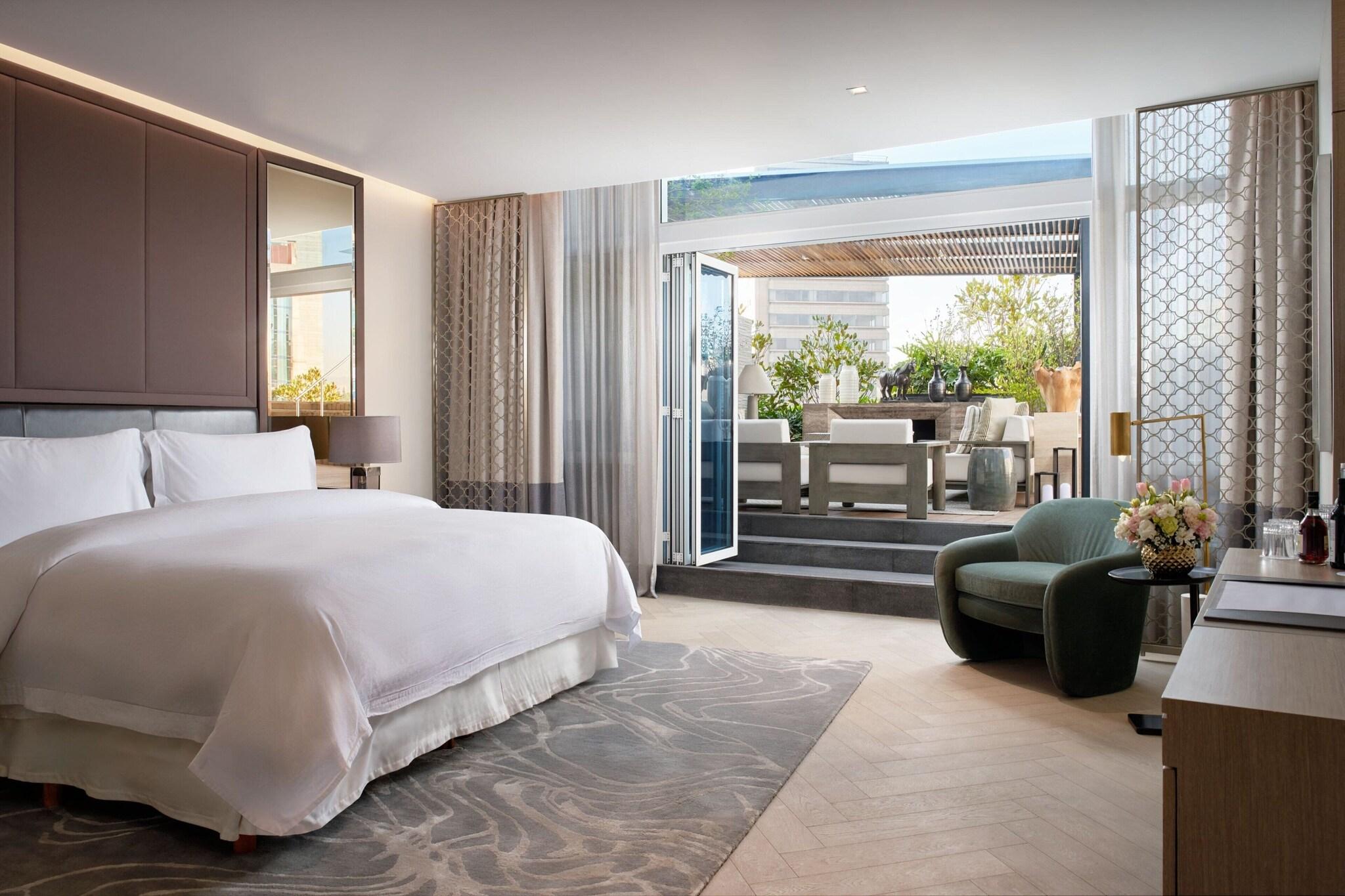 Suite with Private Pool