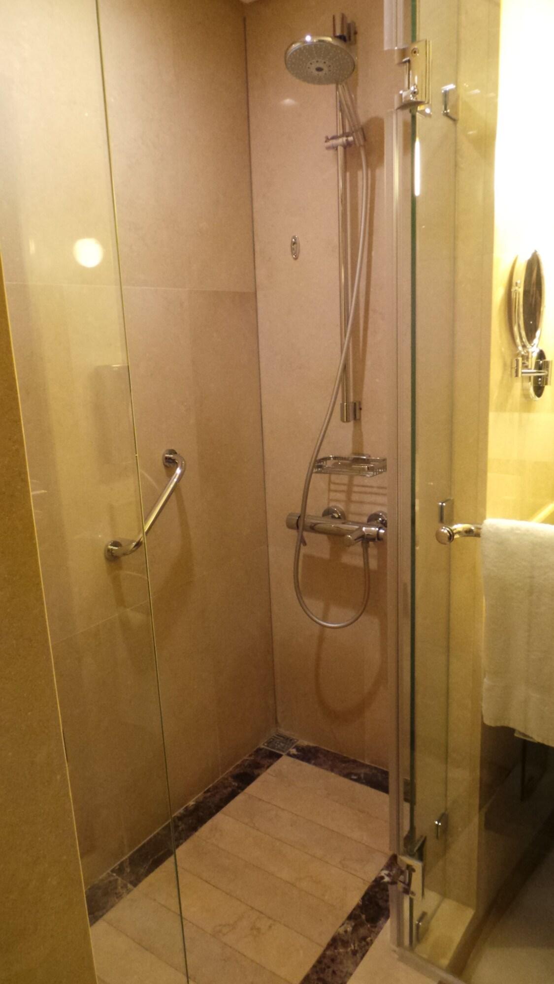 Suite Deluxe Two Beds