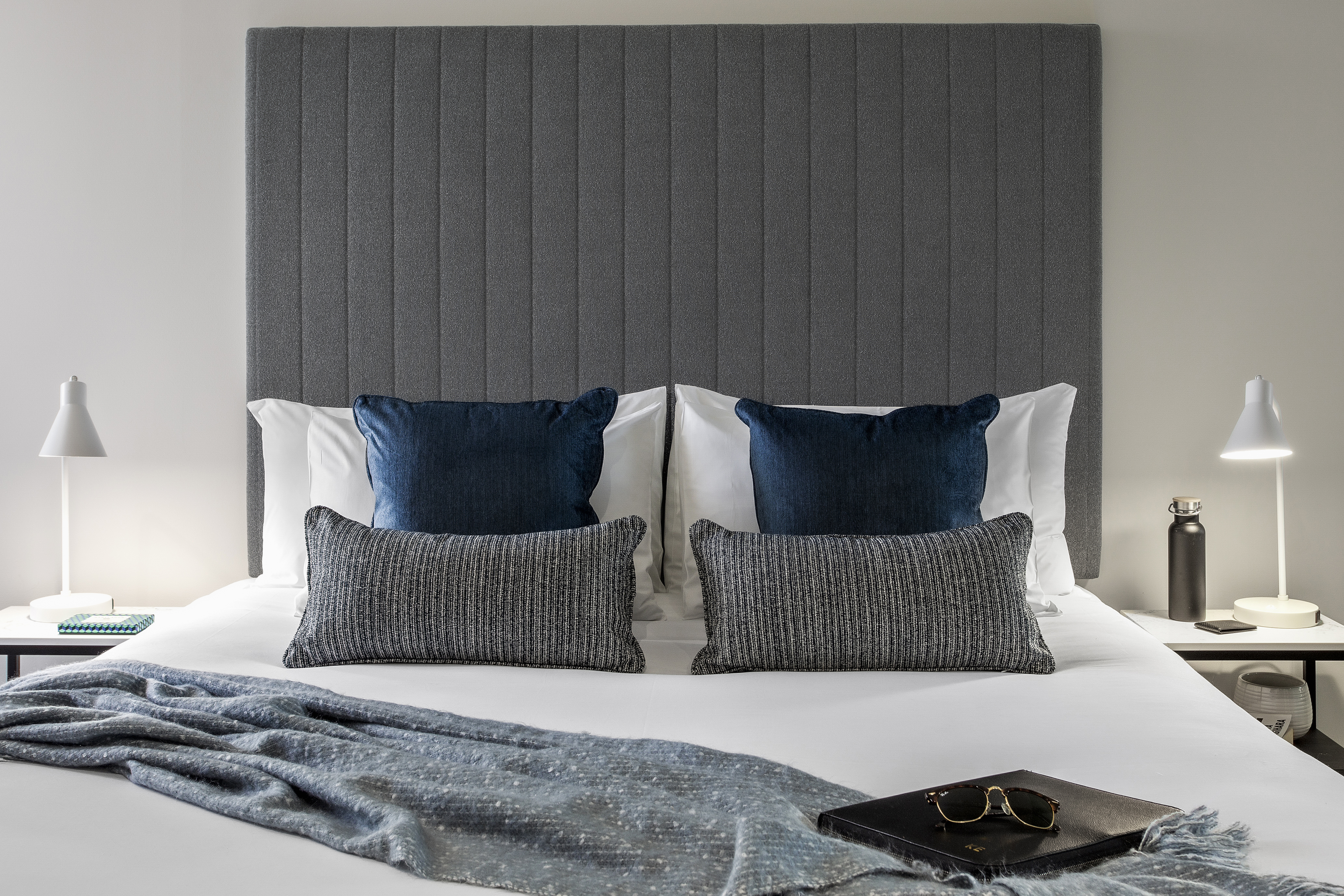 Studio Queen Size Bed