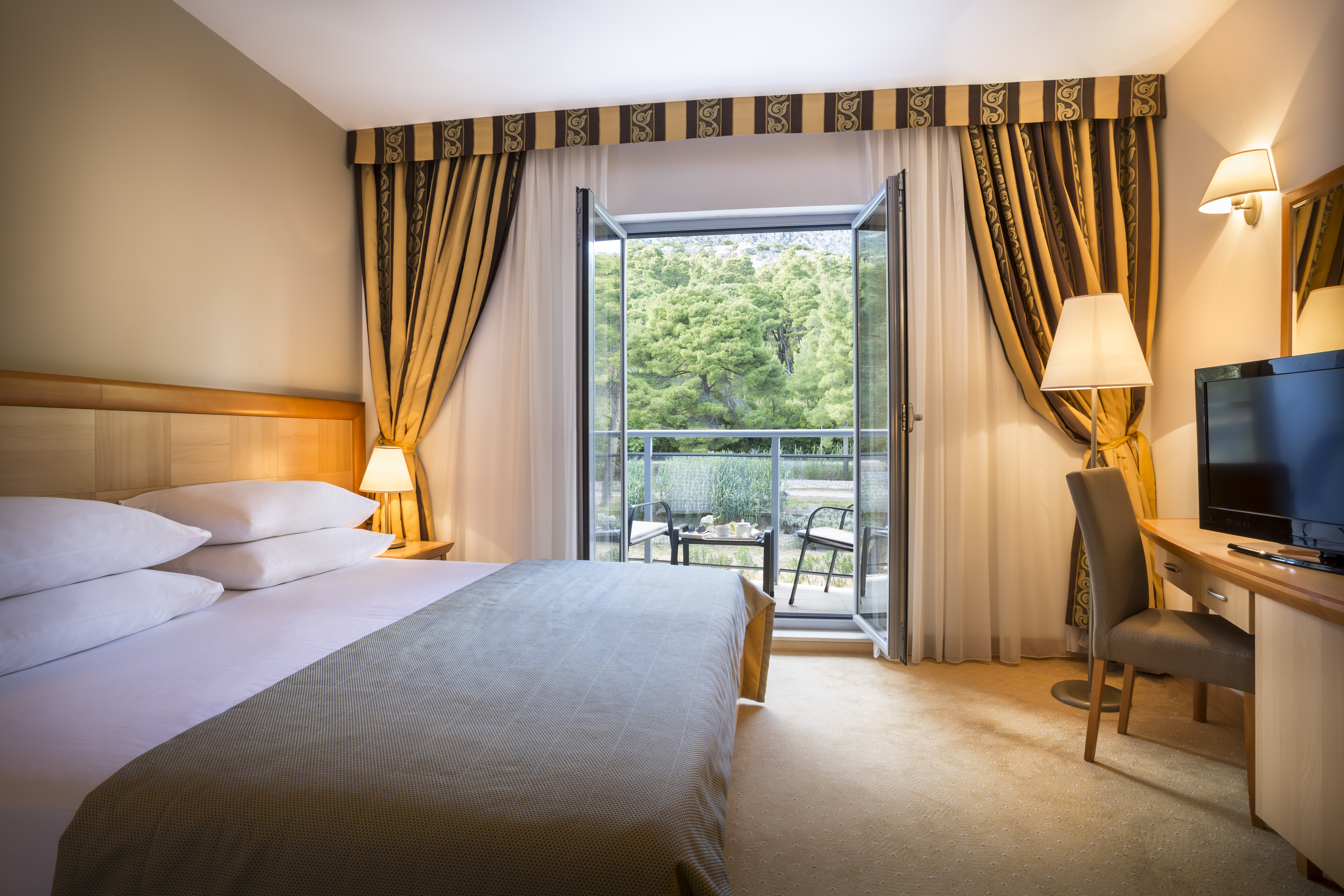 Double Superior with Balcony