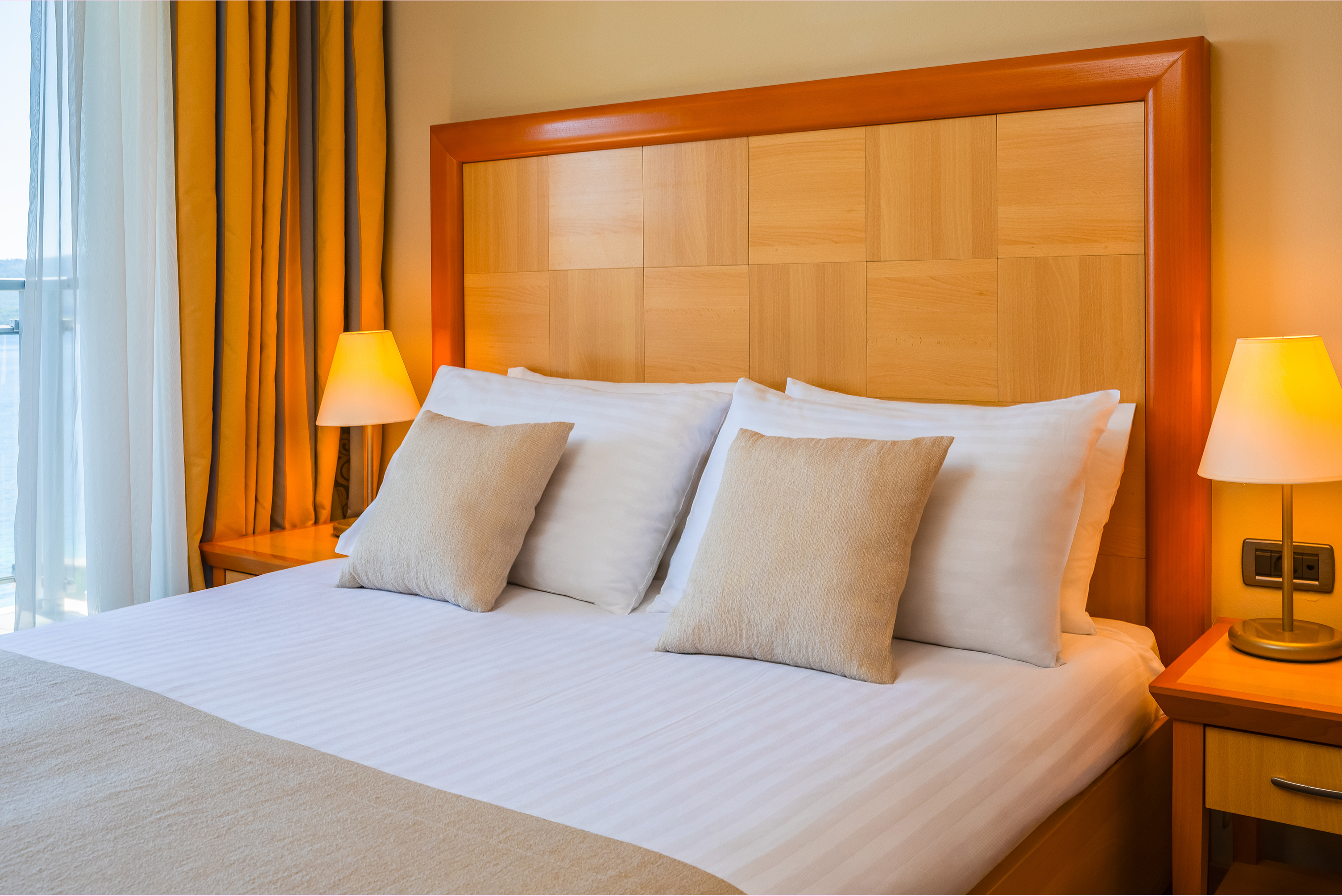 Family Room Side Sea View with Balcony