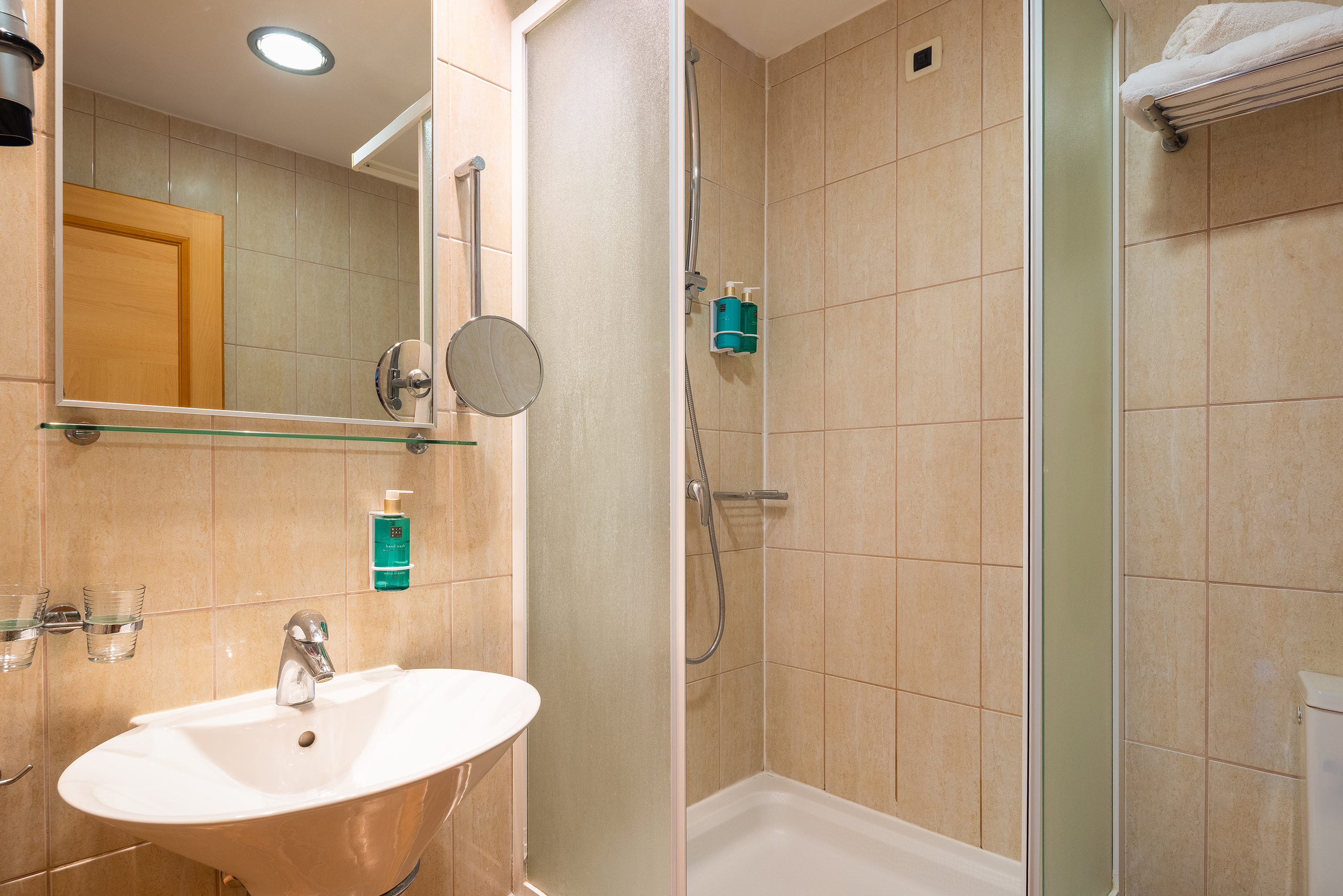 Family Room Side Sea View with Balcony