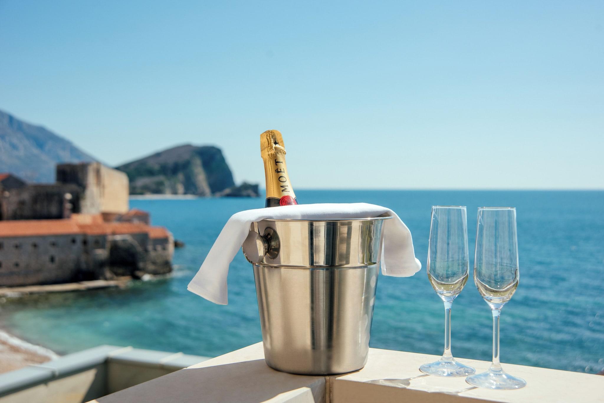 Quadruple Grand with Views